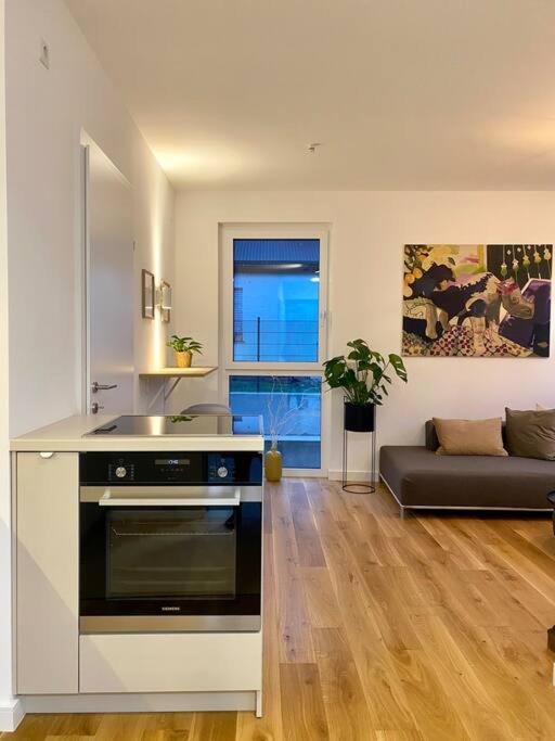 Modern Studio Gardenia_Gartenwohnung Alte Donau