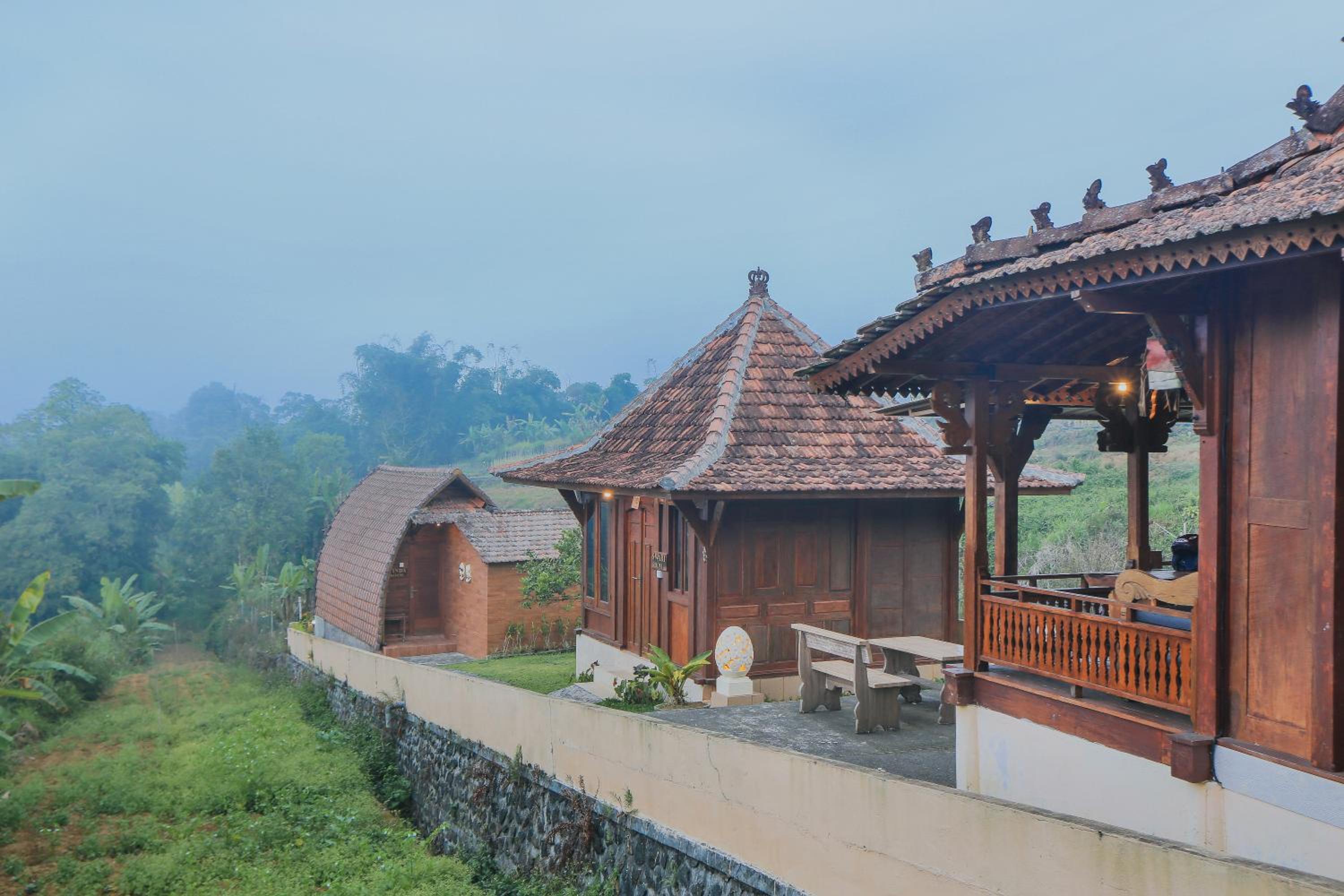Tunjung Sari Villa Bedugul view 2