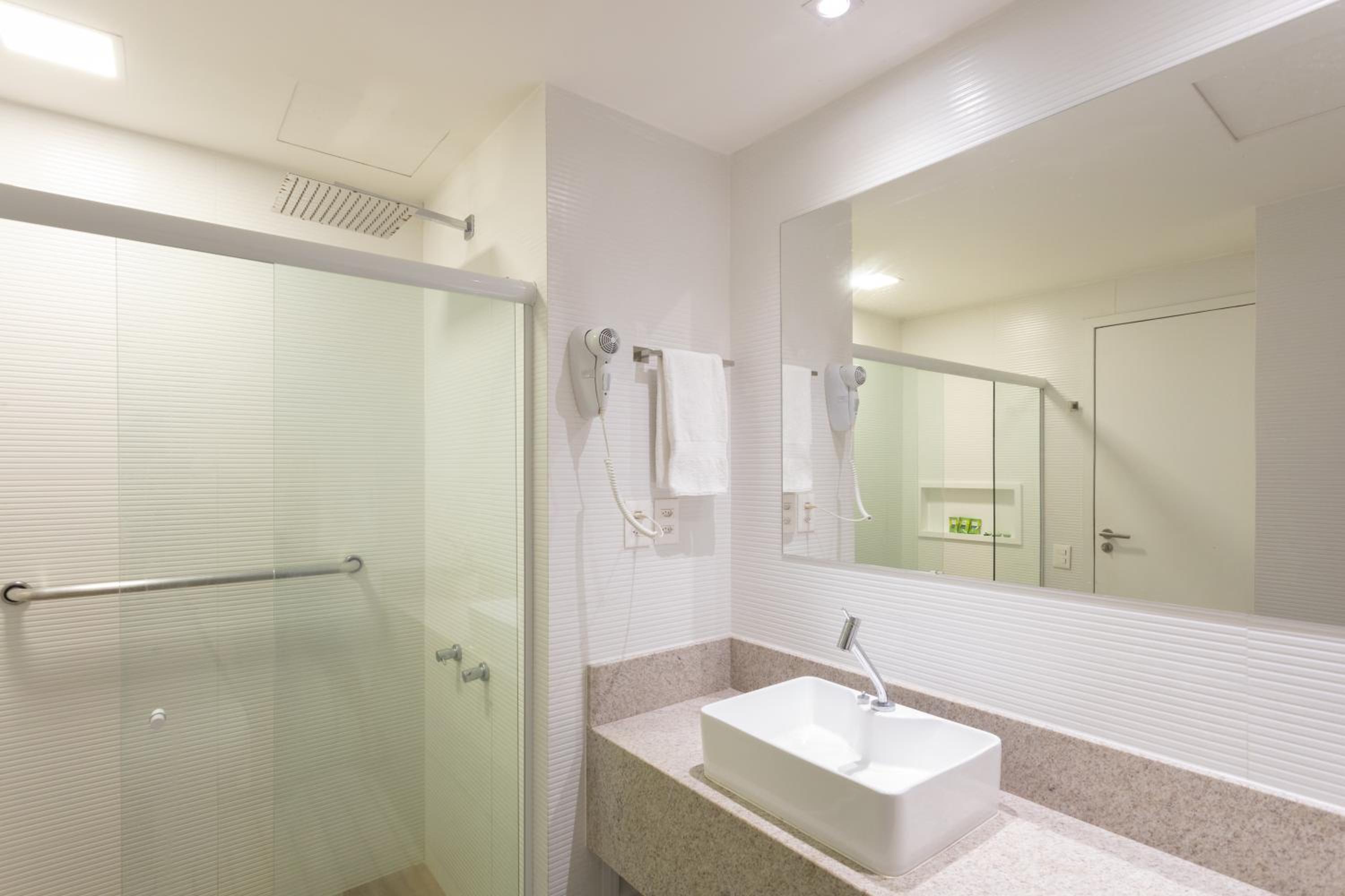 Flat Edf Golden Beach