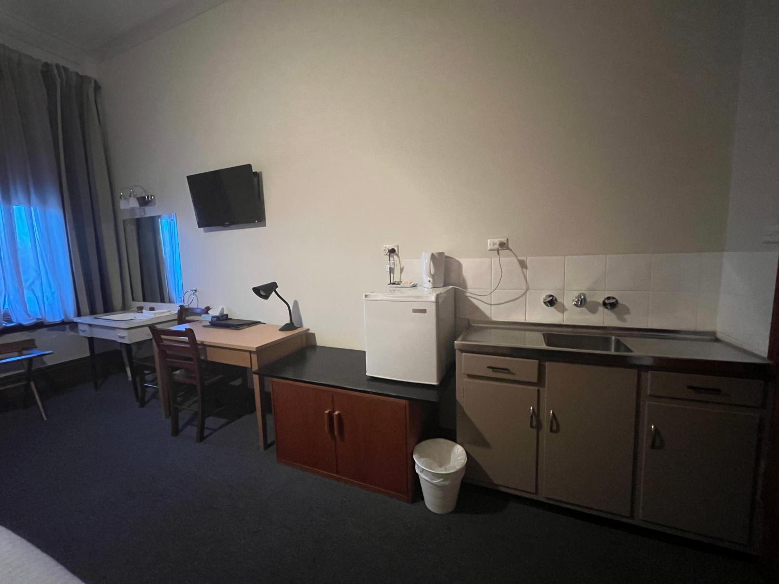 Princes Lodge Motel