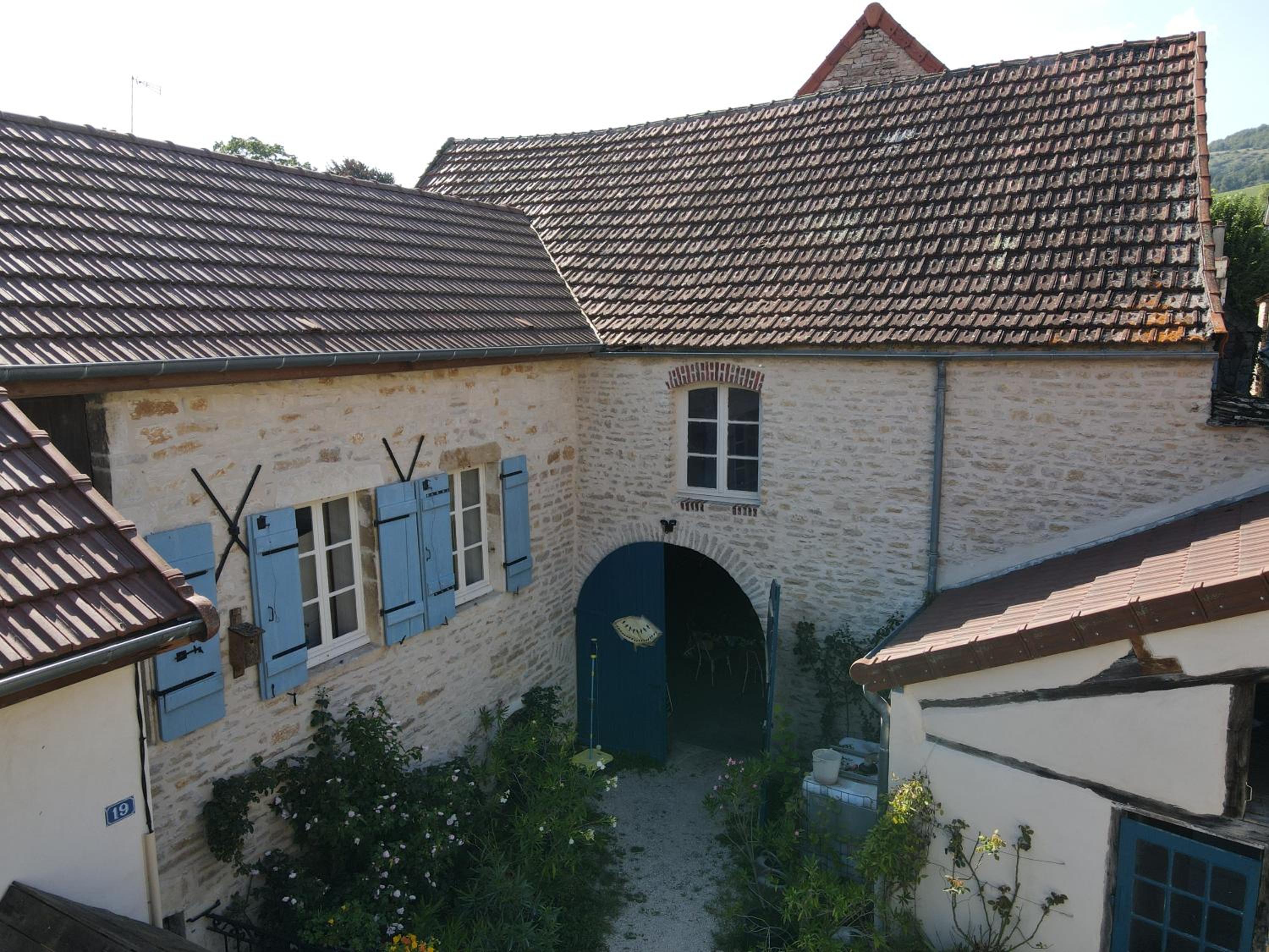Photo 25