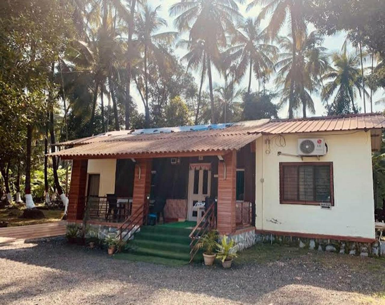 Savita Farmhouse
