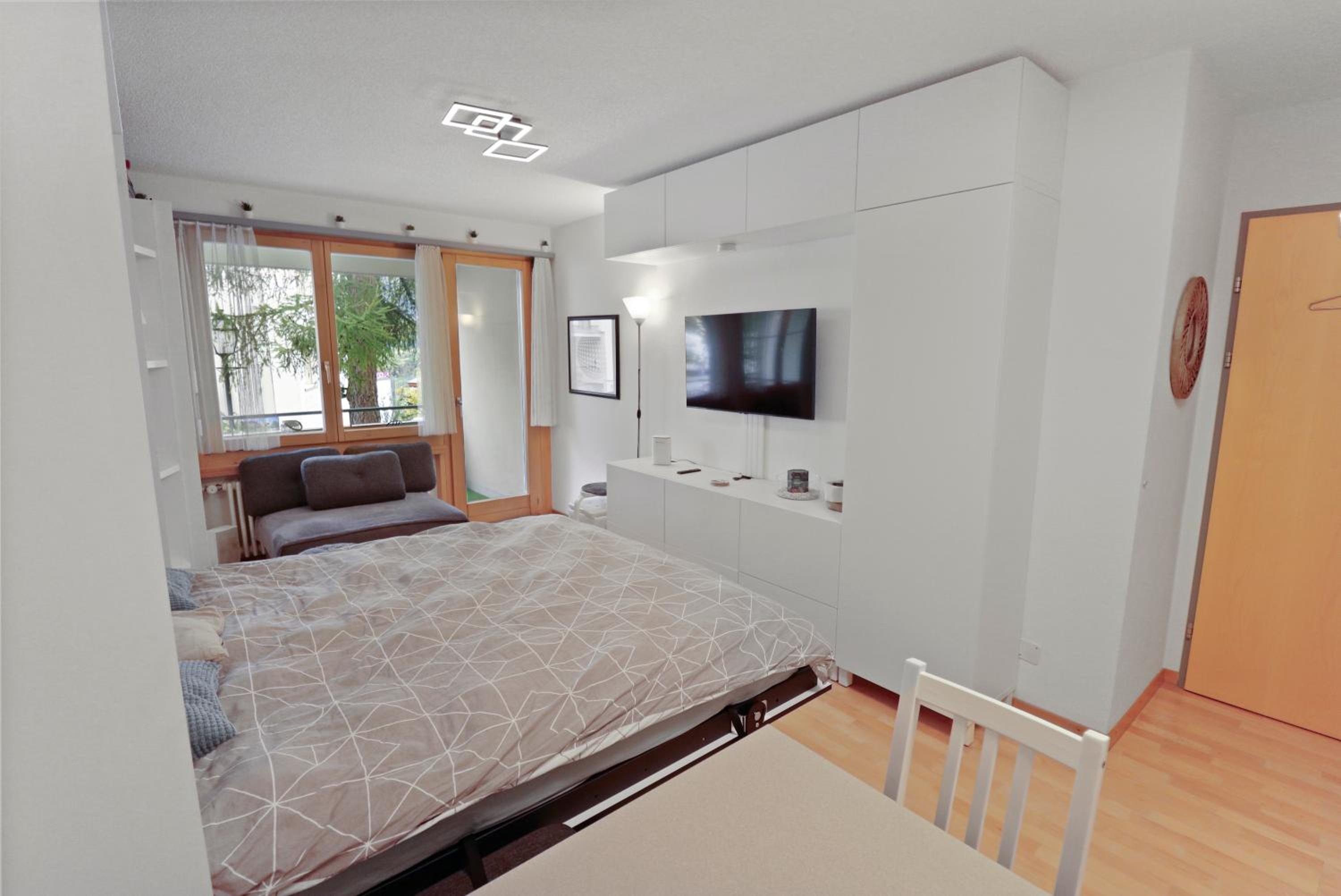 Studio chaleureux avec vue sur les montagnes