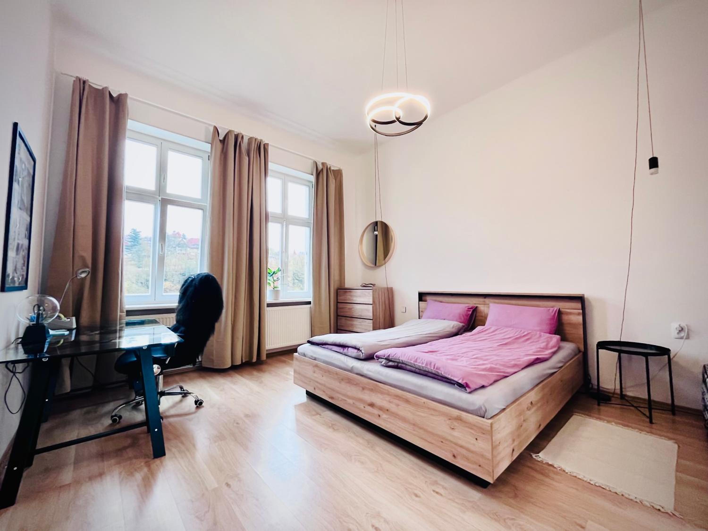Sunny City - Apartment in SPA Zone with Private Garage
