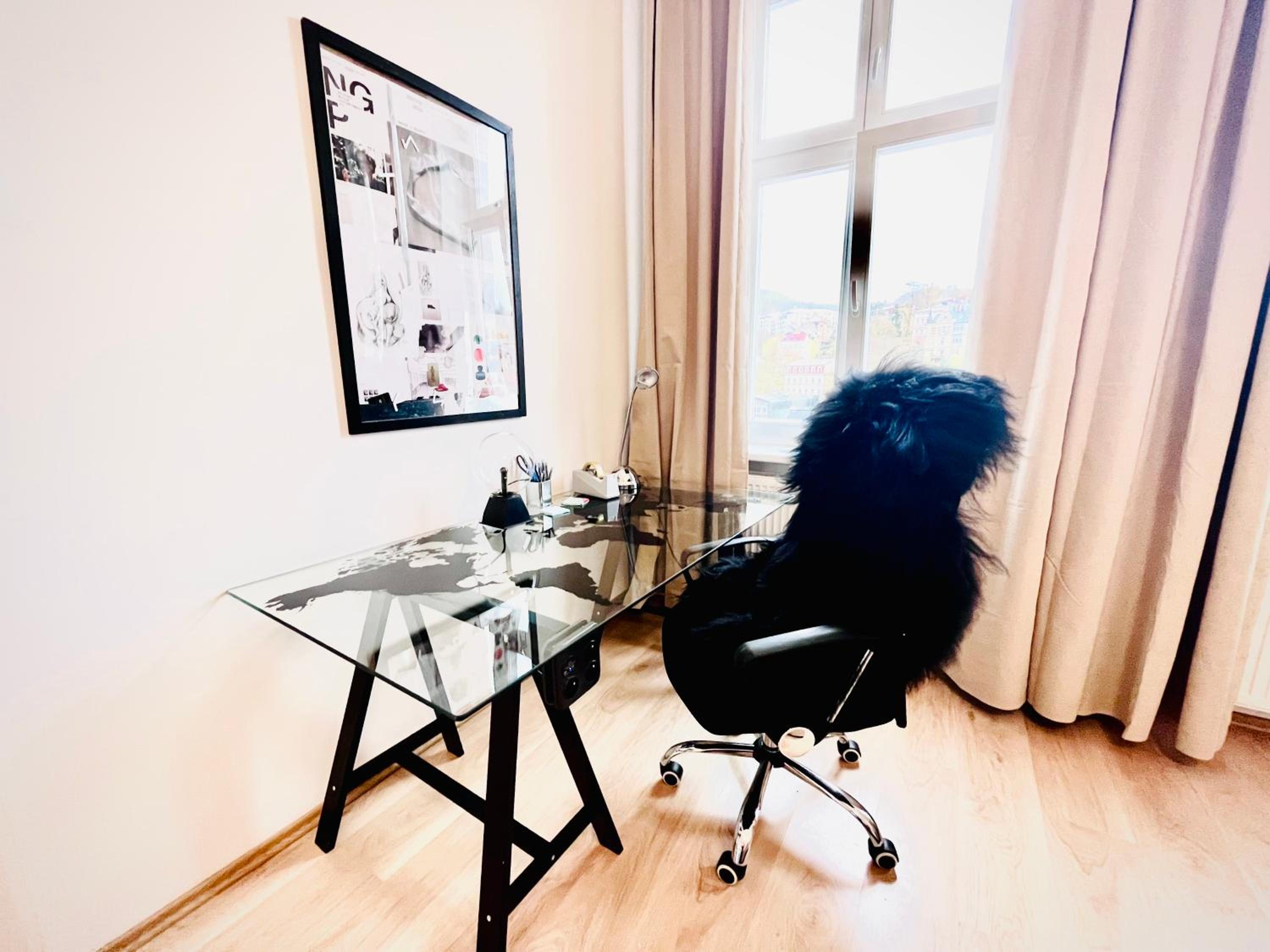 Sunny City - Apartment in SPA Zone with Private Garage