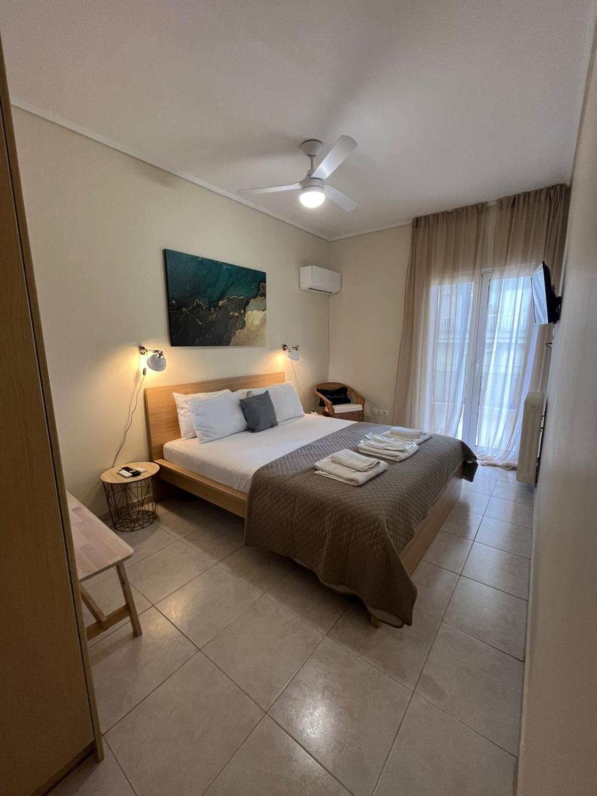 Renovated modern 3bdr flat w/balcony