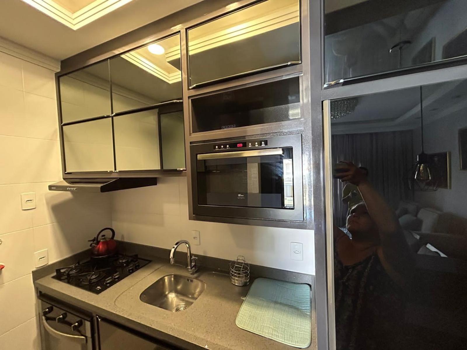 Apartamento confortável com piscina
