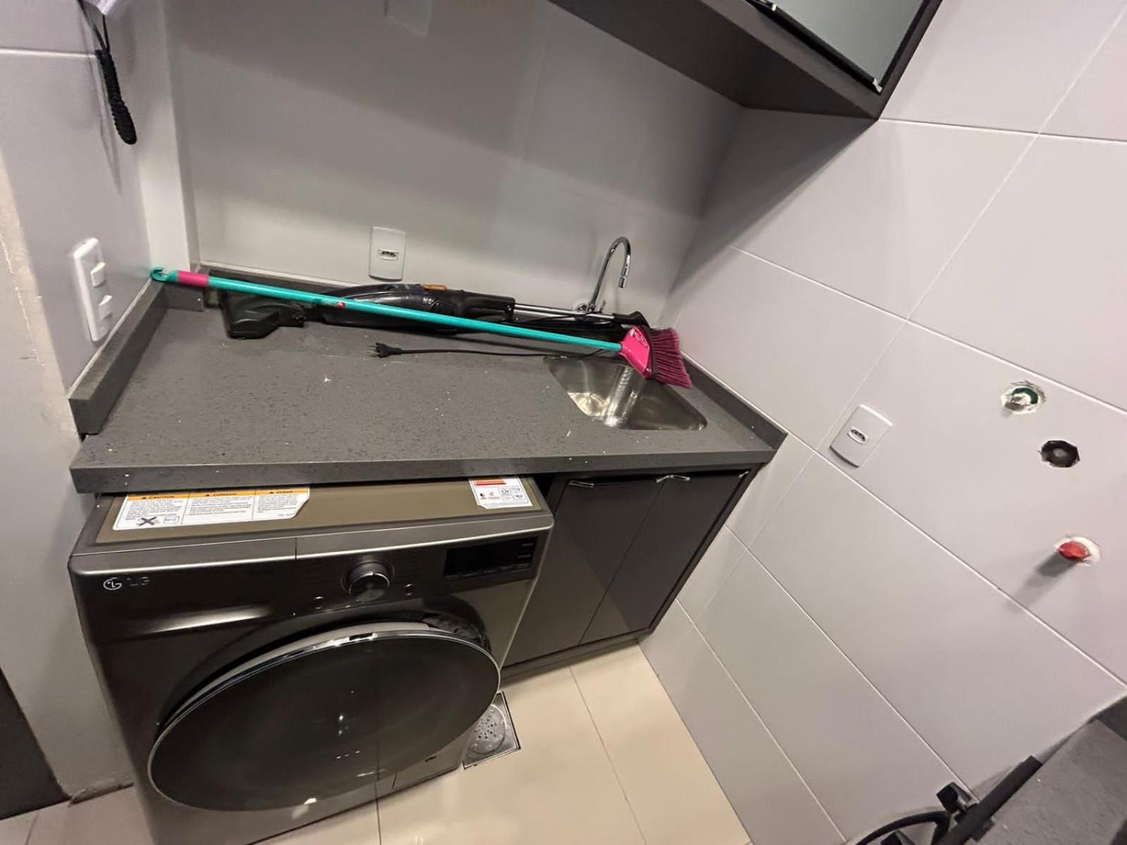 Apartamento confortável com piscina