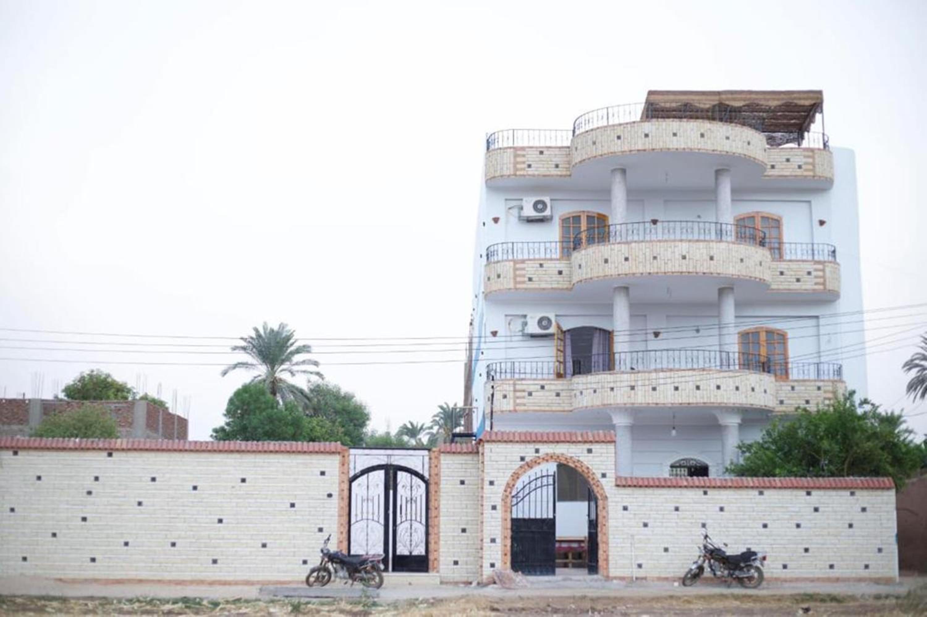 Lemon Tree apartments luxor