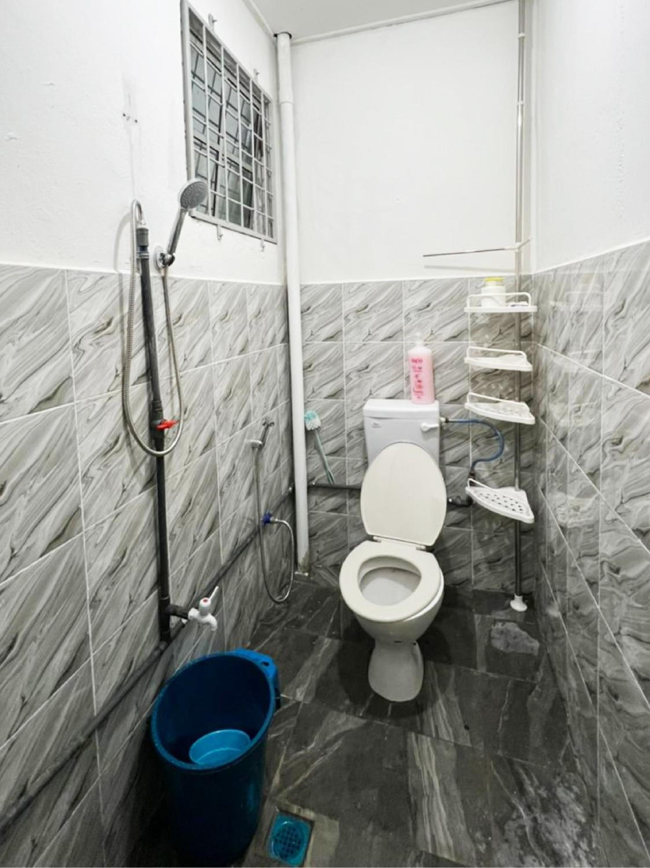 LILY HOMESTAY PUTATAN