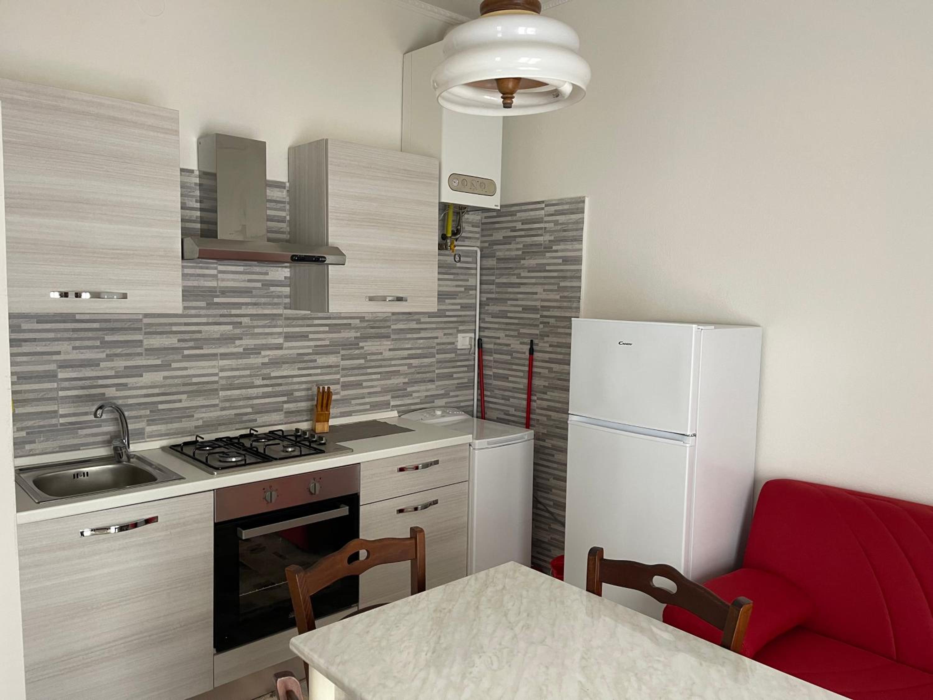 Via Ruffini 1 en Termoli — kitchen