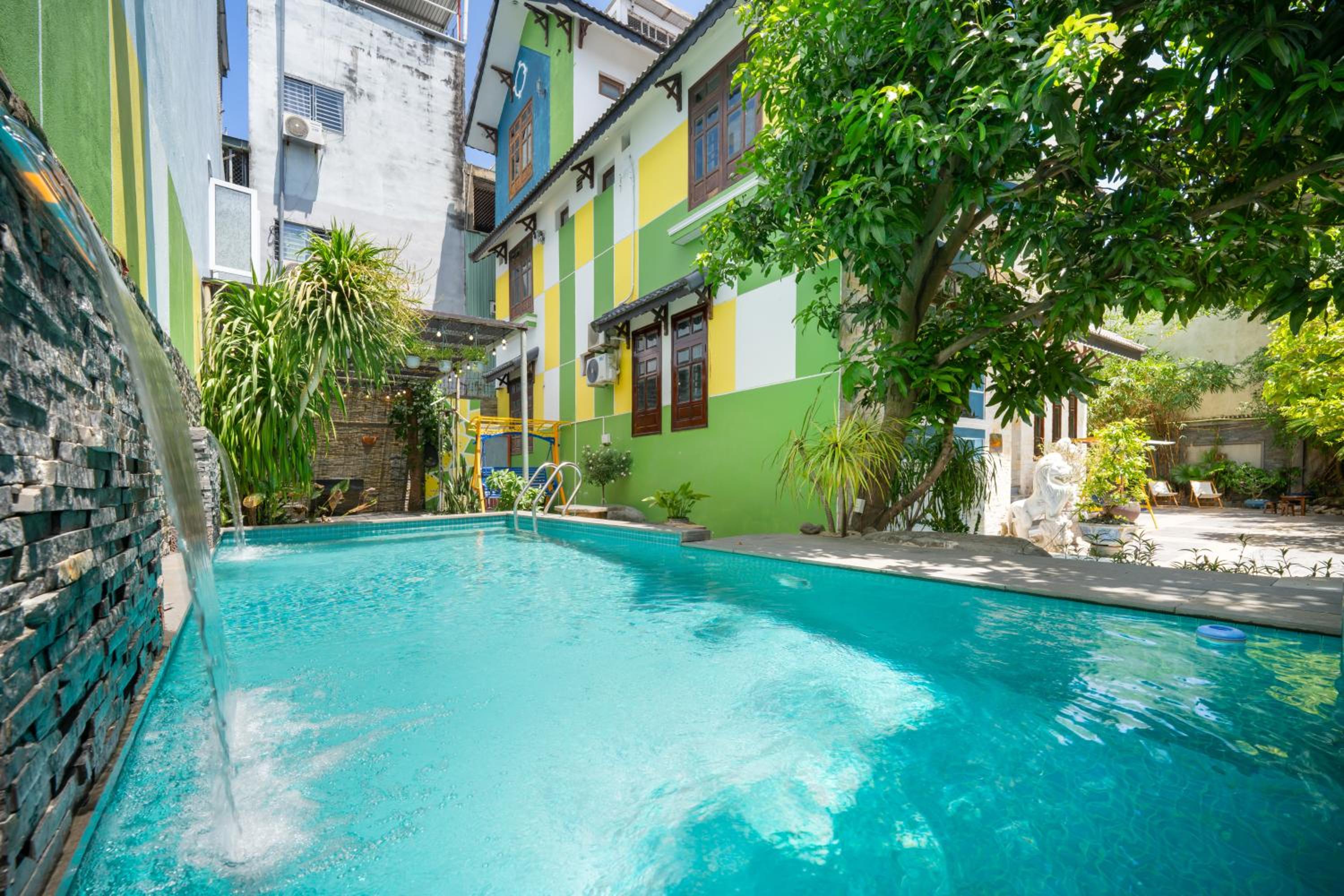 Photo 12
