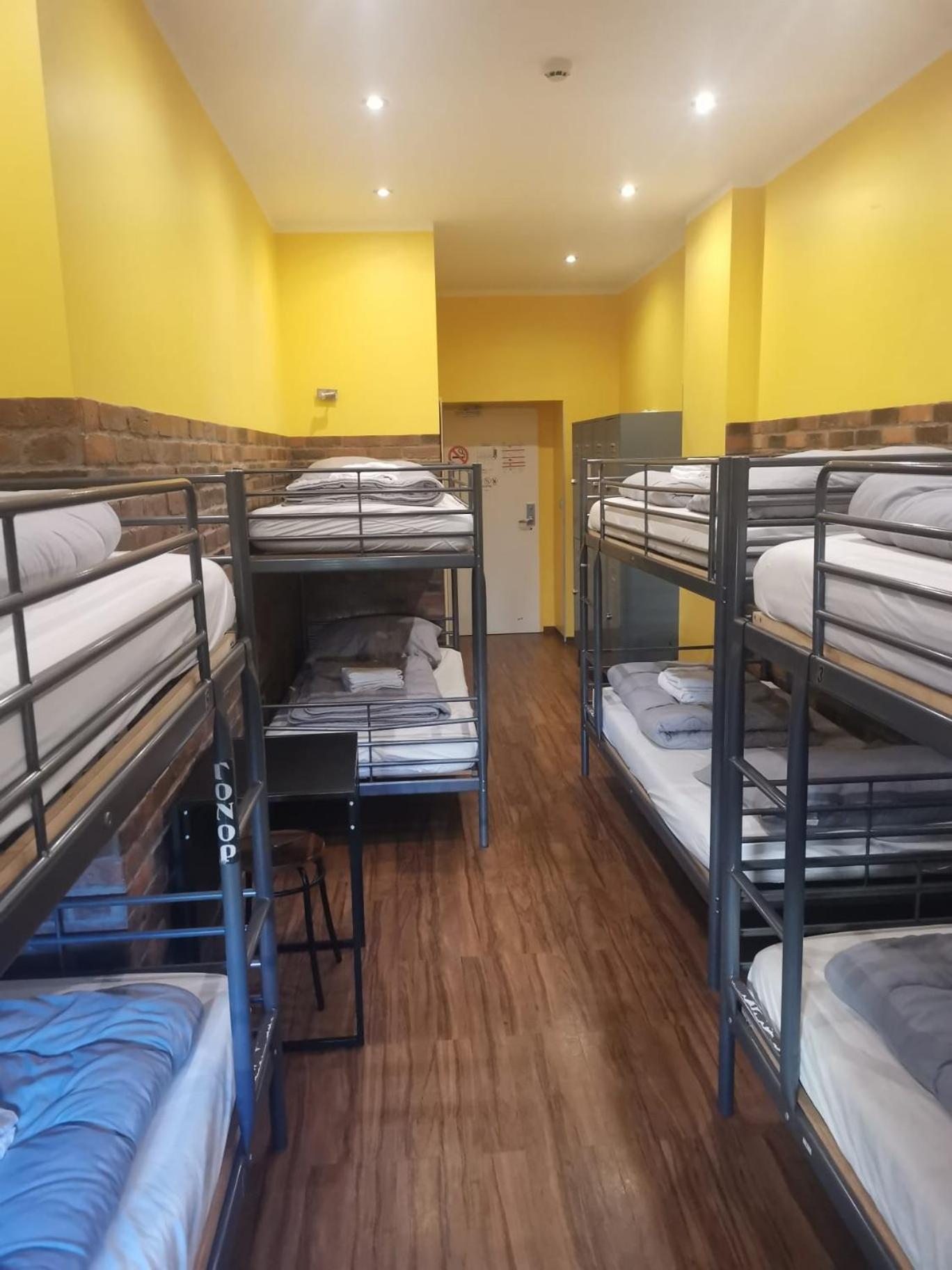 Do Step Inn Home - Hotel & Hostel