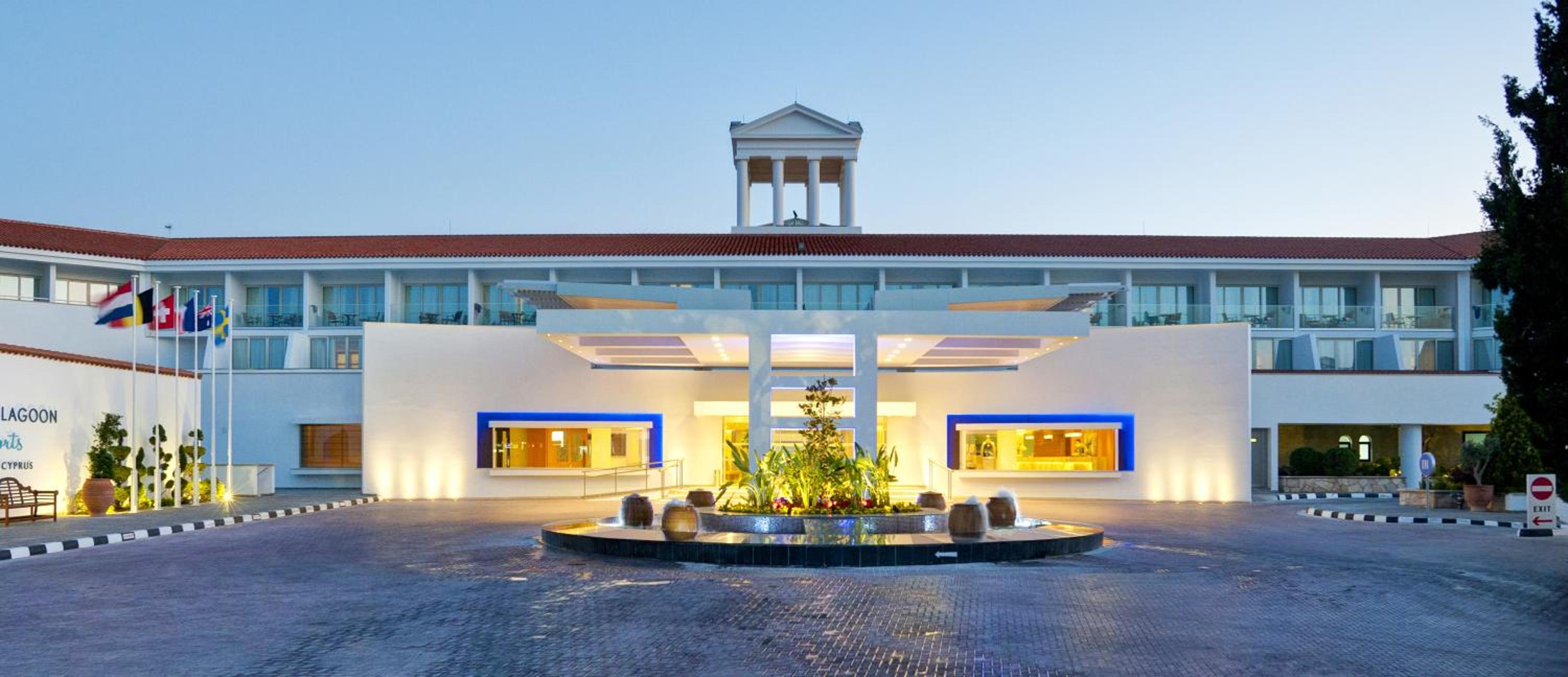 Hotel Olympic Lagoon Resort Paphos - Image 1