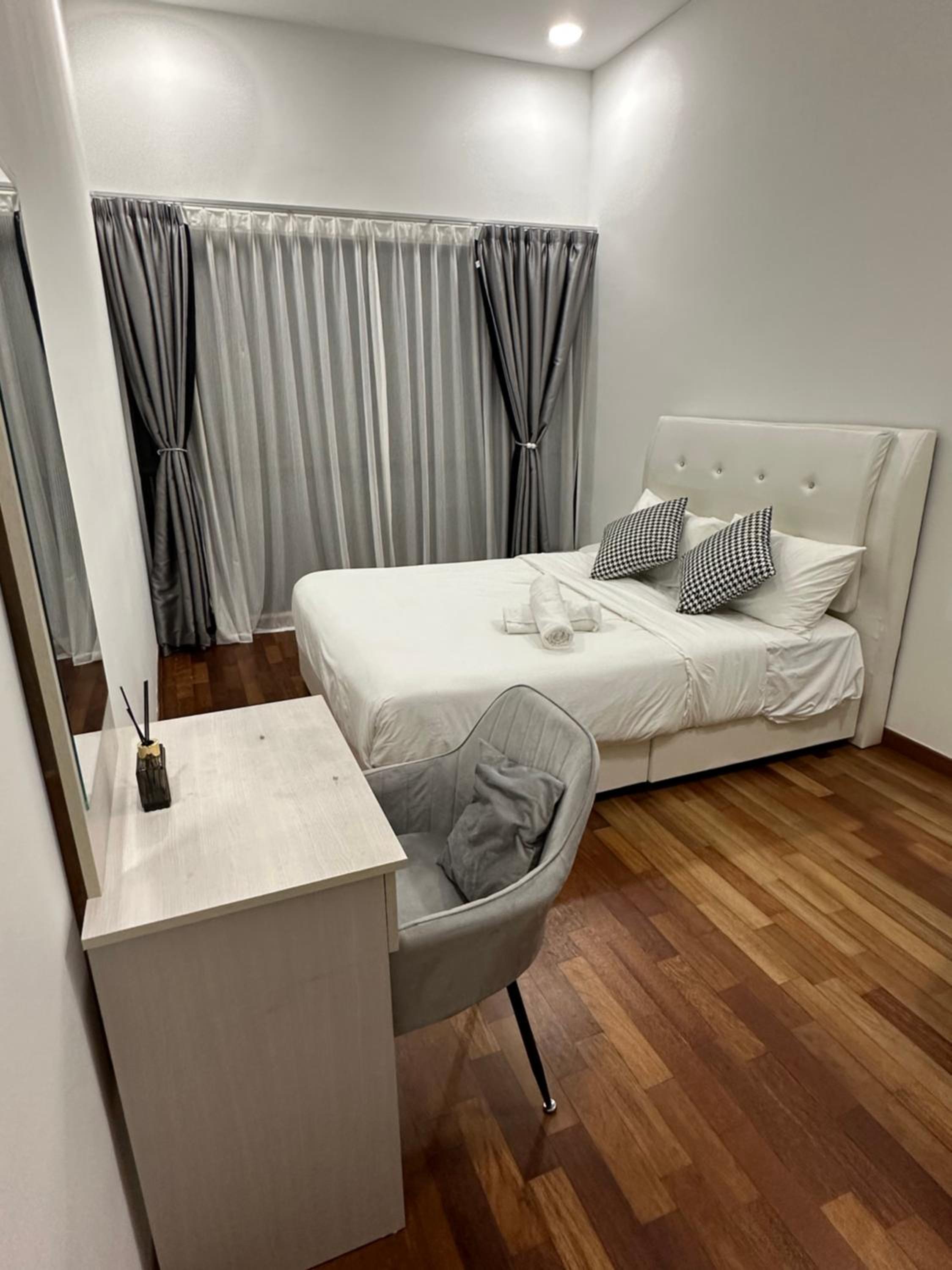 Reizz Condo 2R2B KLCC Ampang, Embassy, KL Tower City View