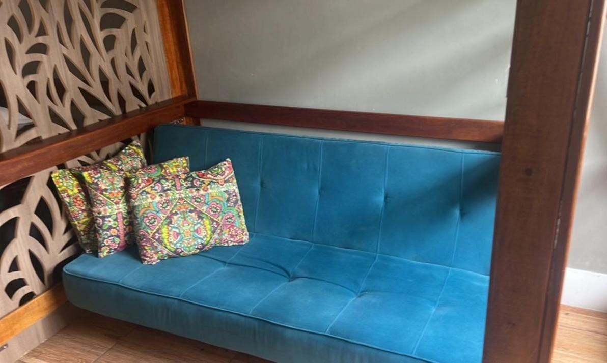 Loft entre Copacabana e Ipanema em frente ao metrô