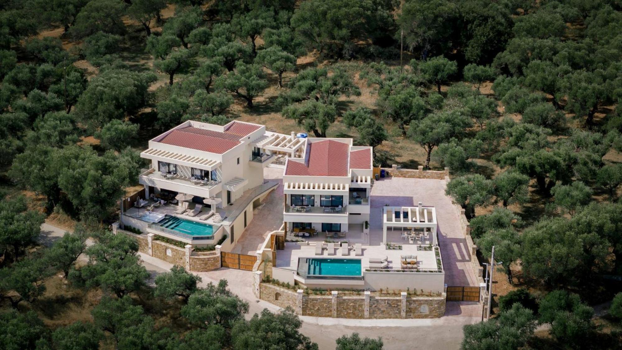 Gioarde Luxury Villa with Private Pool & Sea Views, by ZanteWize