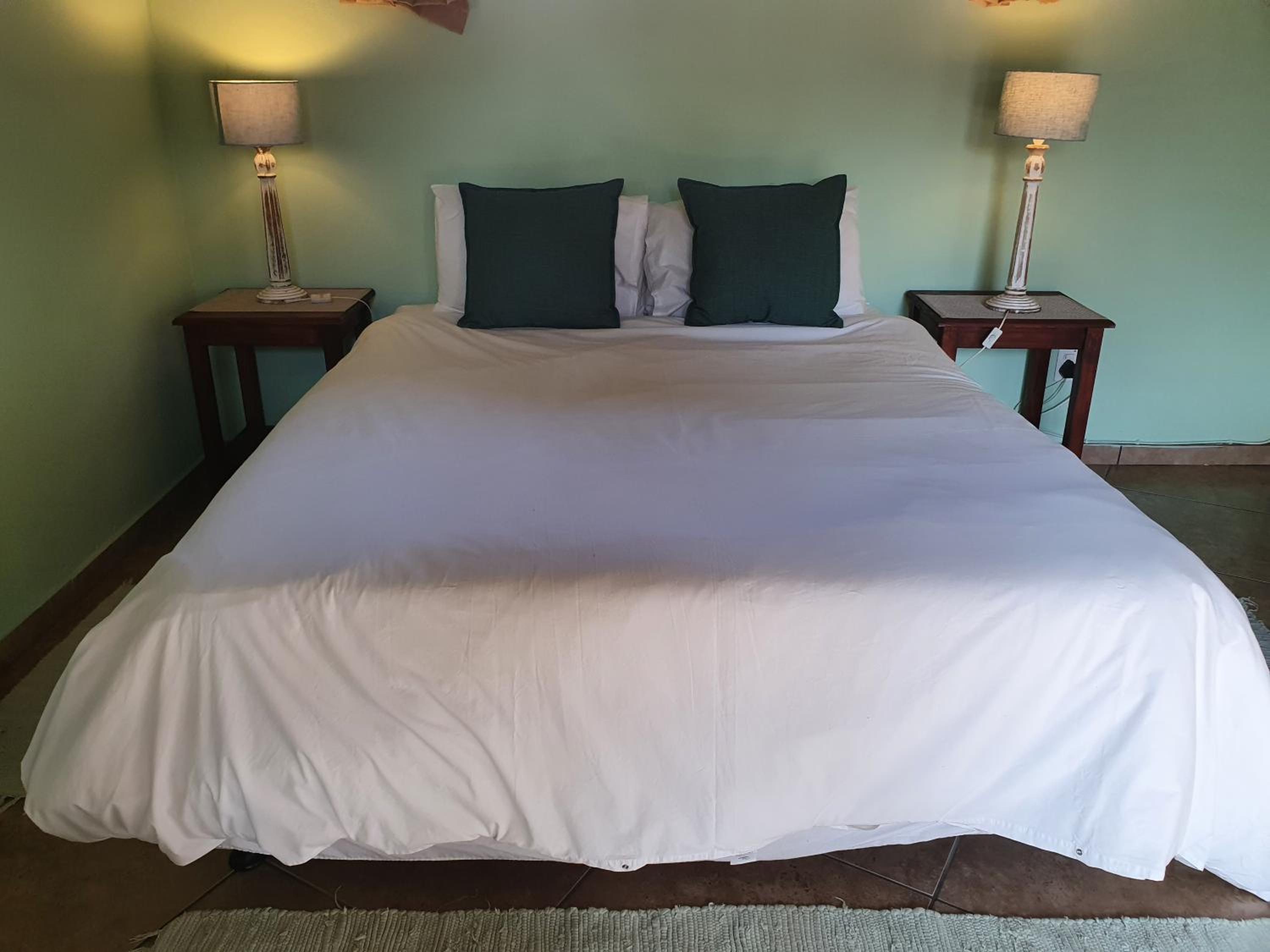 Zebula Golf and Wildlife Estate - Walk of the Eland Pax 12 - Moi Signature Luxury villa view 3