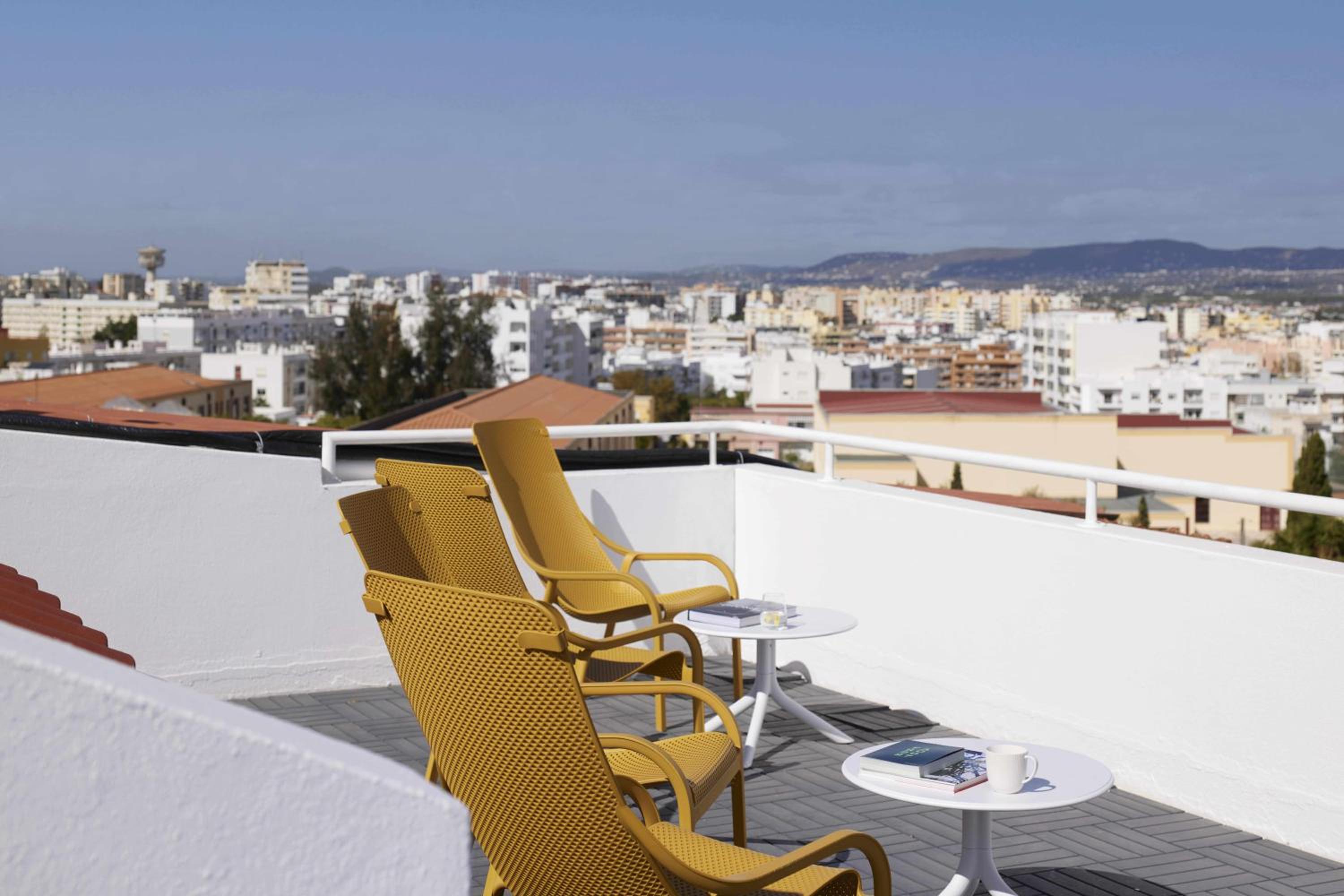 Alto House Faro, AL de Assinatura Modernista view 5