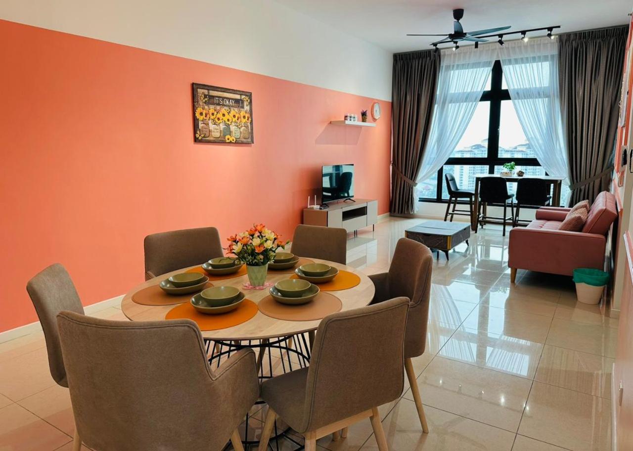 Peachy Poolview Paradise @ Paradigm Mall *10-12pax