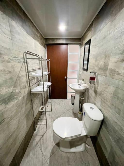 Hermoso apartamento acogedor-cocina wi-fi 500MB