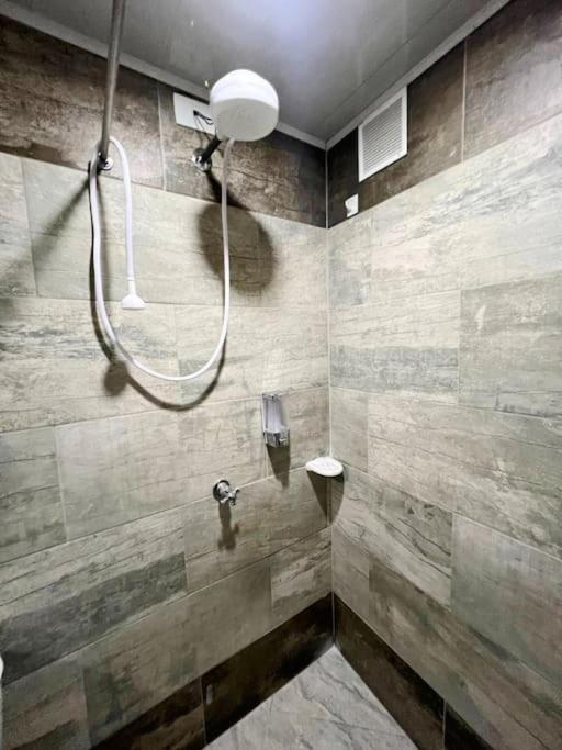 Hermoso apartamento acogedor-cocina wi-fi 500MB