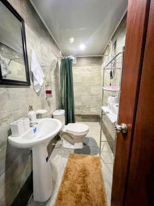 Hermoso apartamento acogedor-cocina wi-fi 500MB