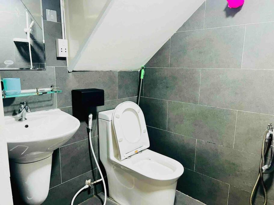 Moon house- Downtown Saigon D1- 3 Bedrooms