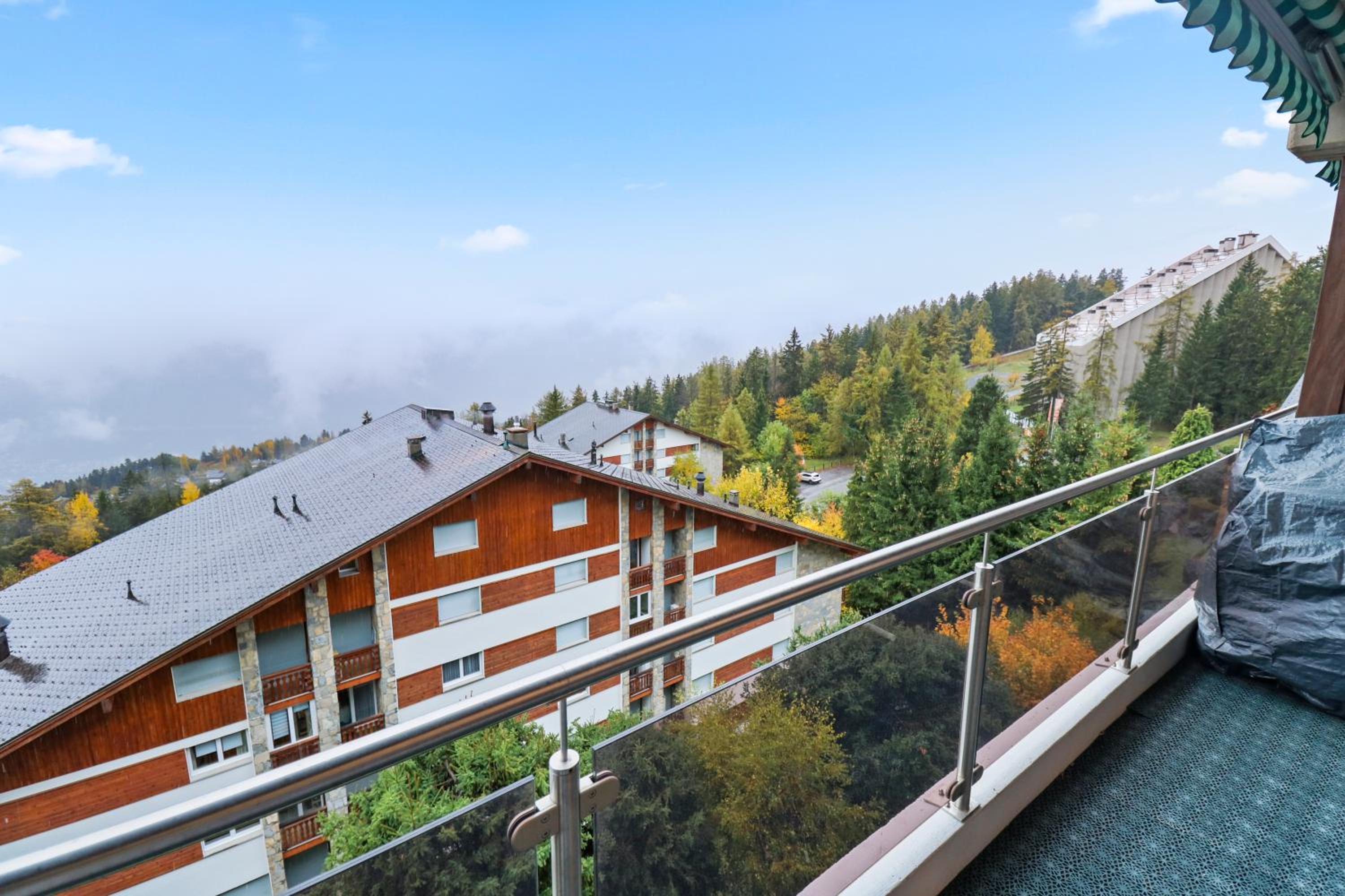 Logement avec vue époustouflante sur les montagnes