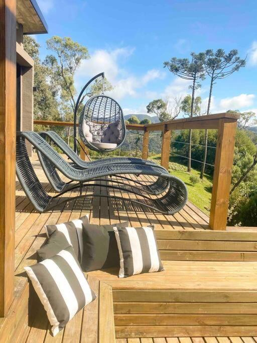 Villa Siena conforto nas alturas Casa com 2 suítes 2 banheiras de imersão vista maravilhosa a 1300m de altitude