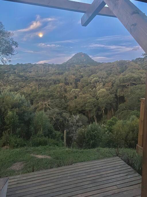 Villa Siena conforto nas alturas Casa com 2 suítes 2 banheiras de imersão vista maravilhosa a 1300m de altitude