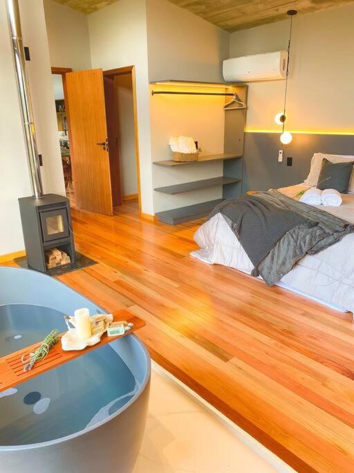 Villa Siena conforto nas alturas Casa com 2 suítes 2 banheiras de imersão vista maravilhosa a 1300m de altitude