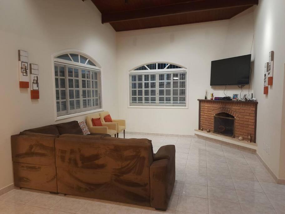 Casa em ampla e confortável em bairro nobre