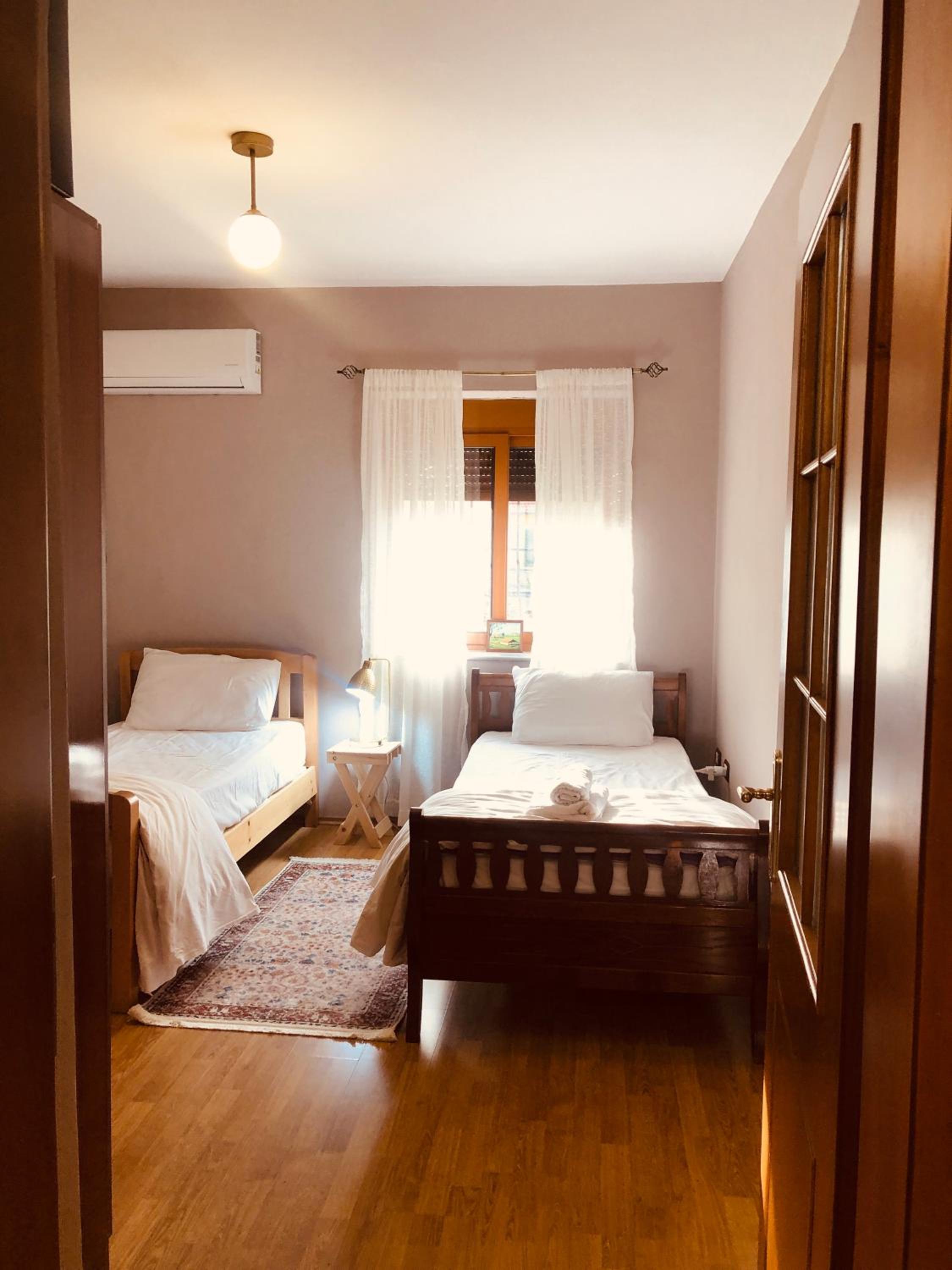 Qemal Stafa Apartment