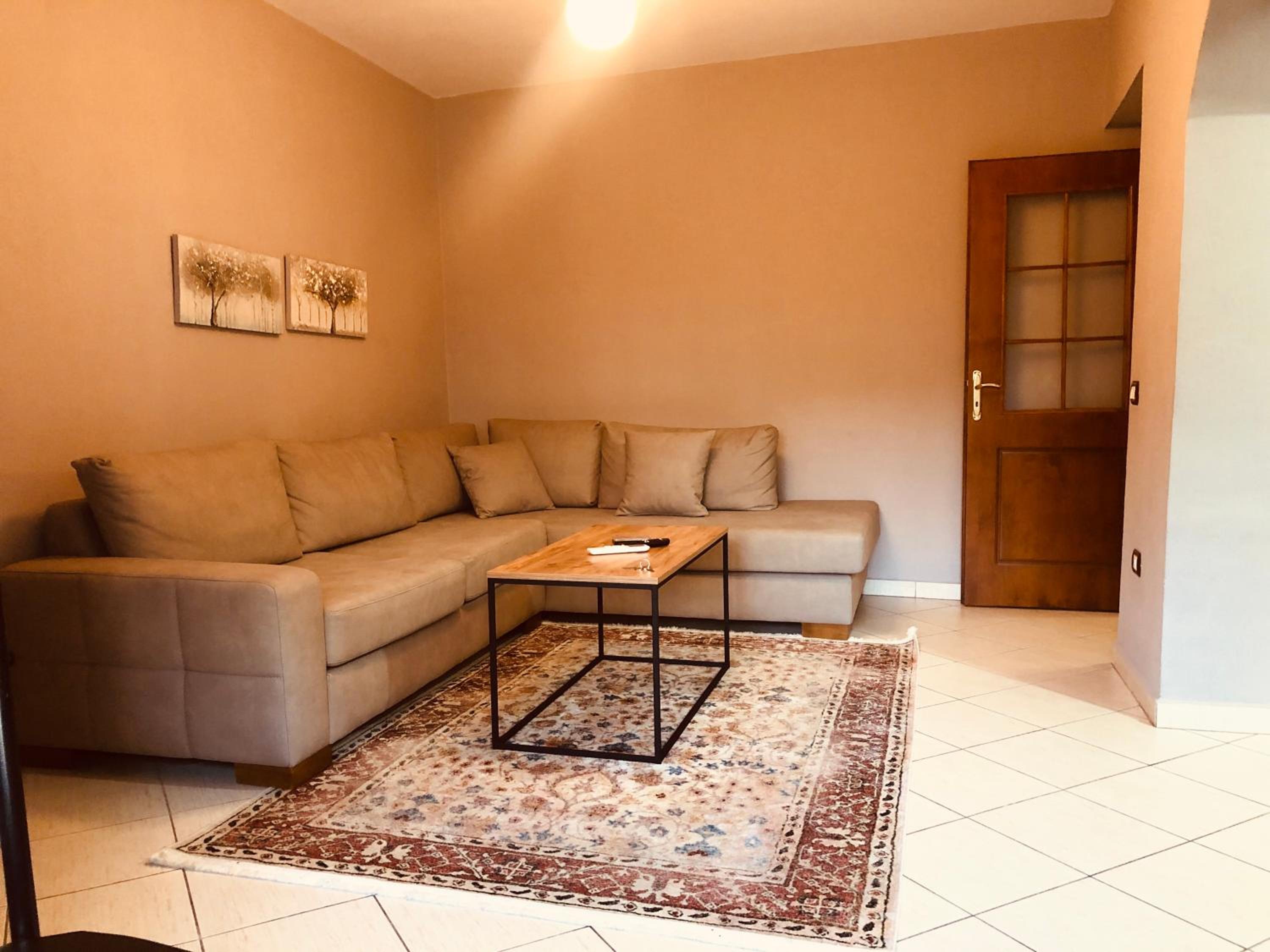 Qemal Stafa Apartment