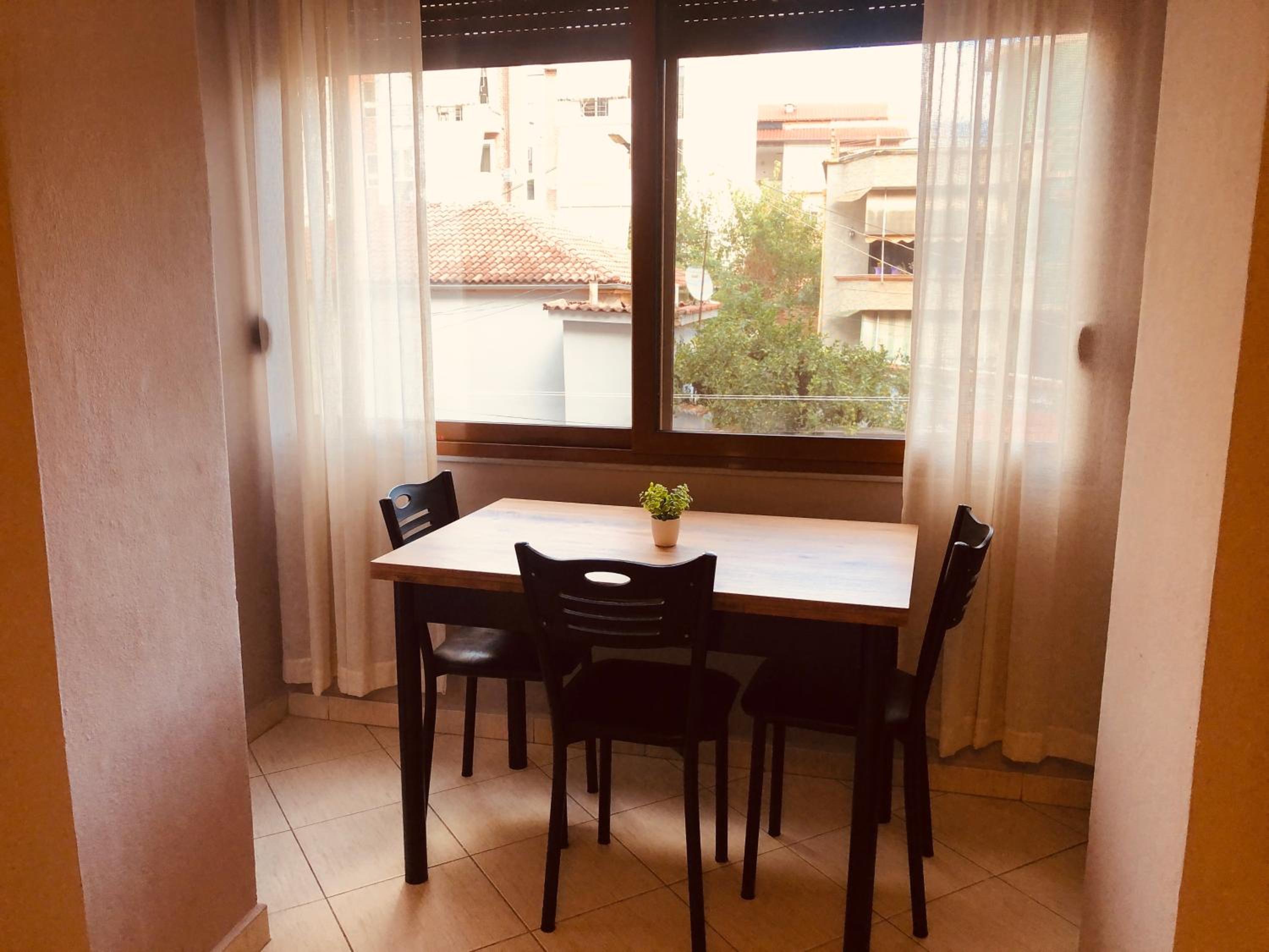 Qemal Stafa Apartment