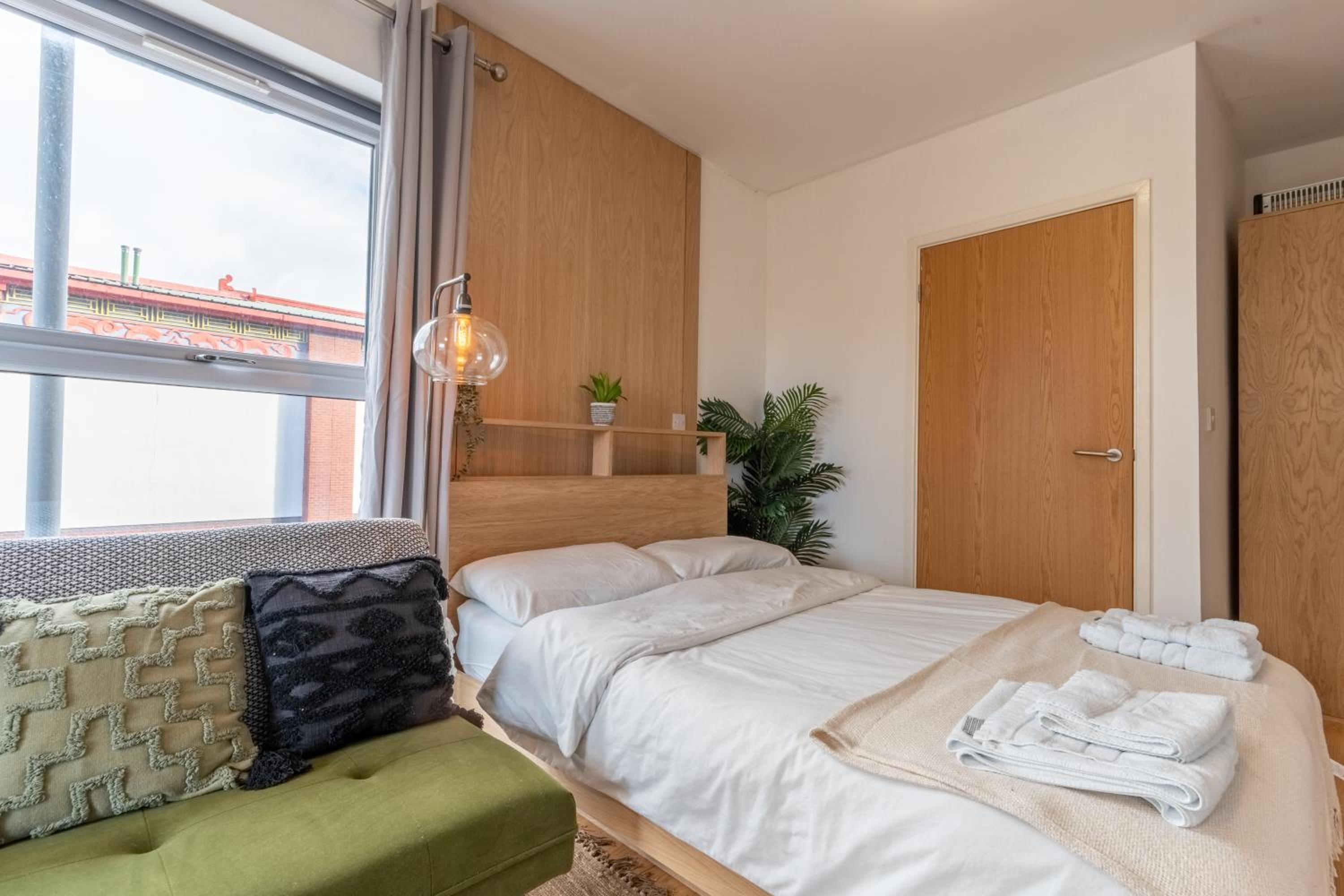 Cosy Studio in Merseyside in Great Location view 3