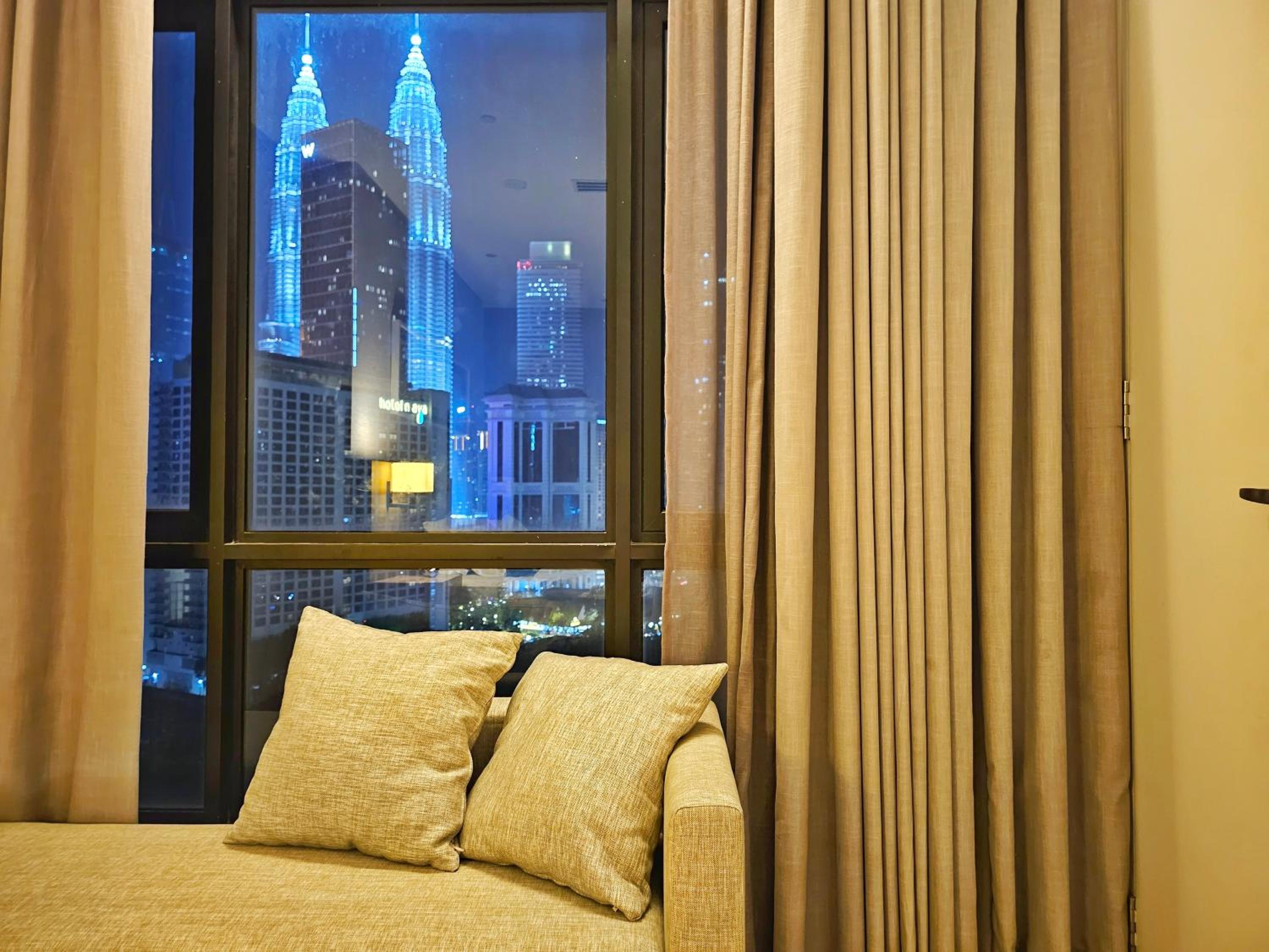 188 Suites KLCC by Luxeriez