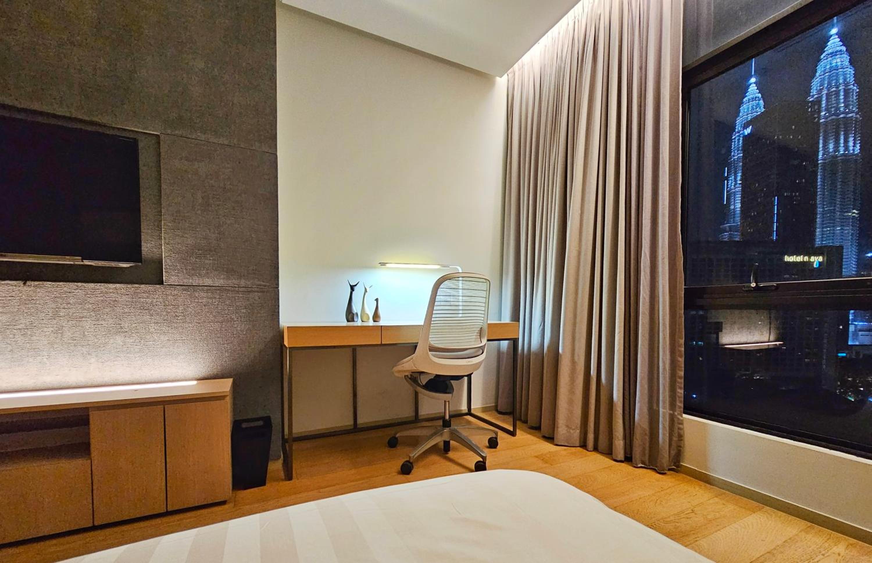 188 Suites KLCC by Luxeriez