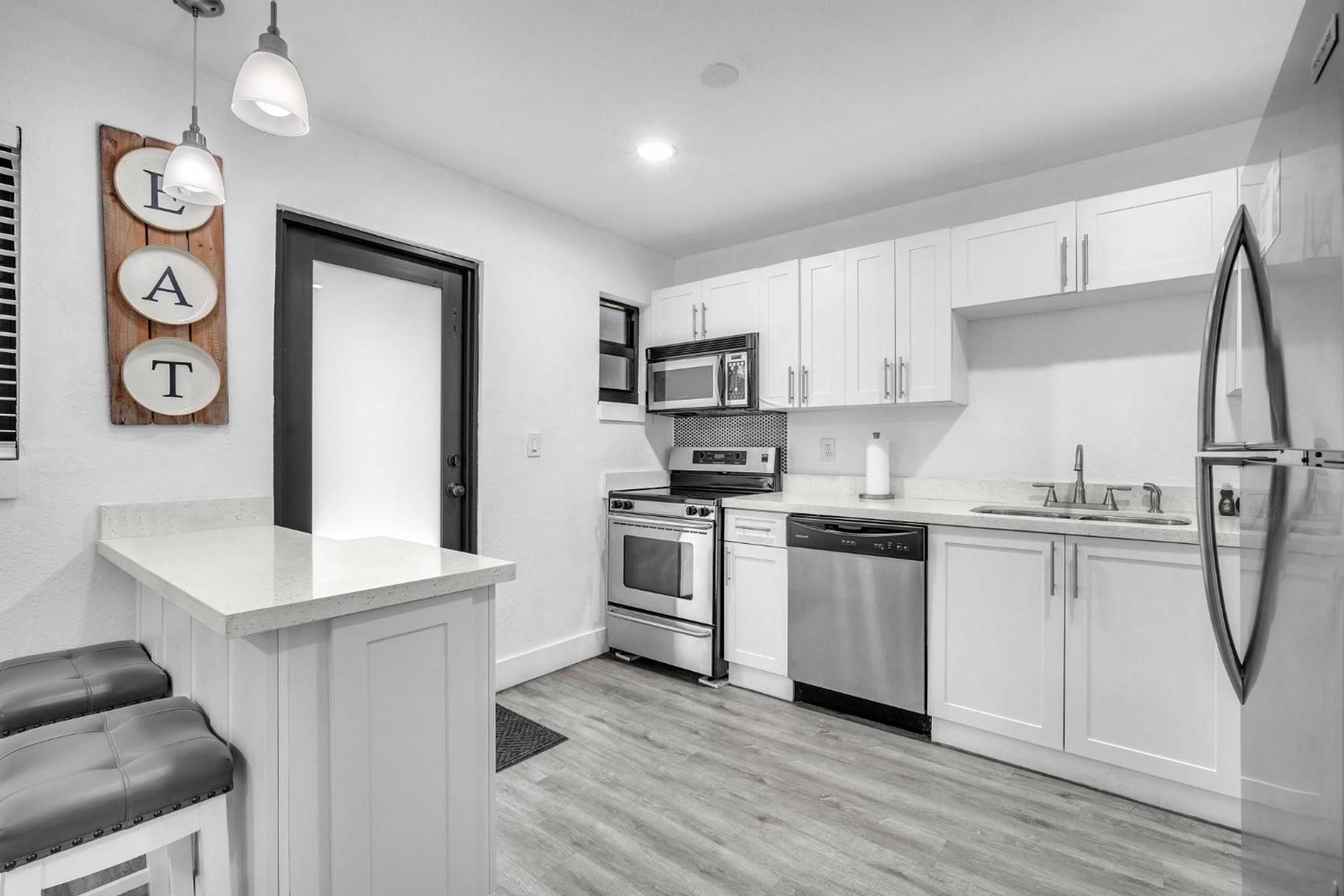West Brickell APT #1 Free Parking-Family Friendly