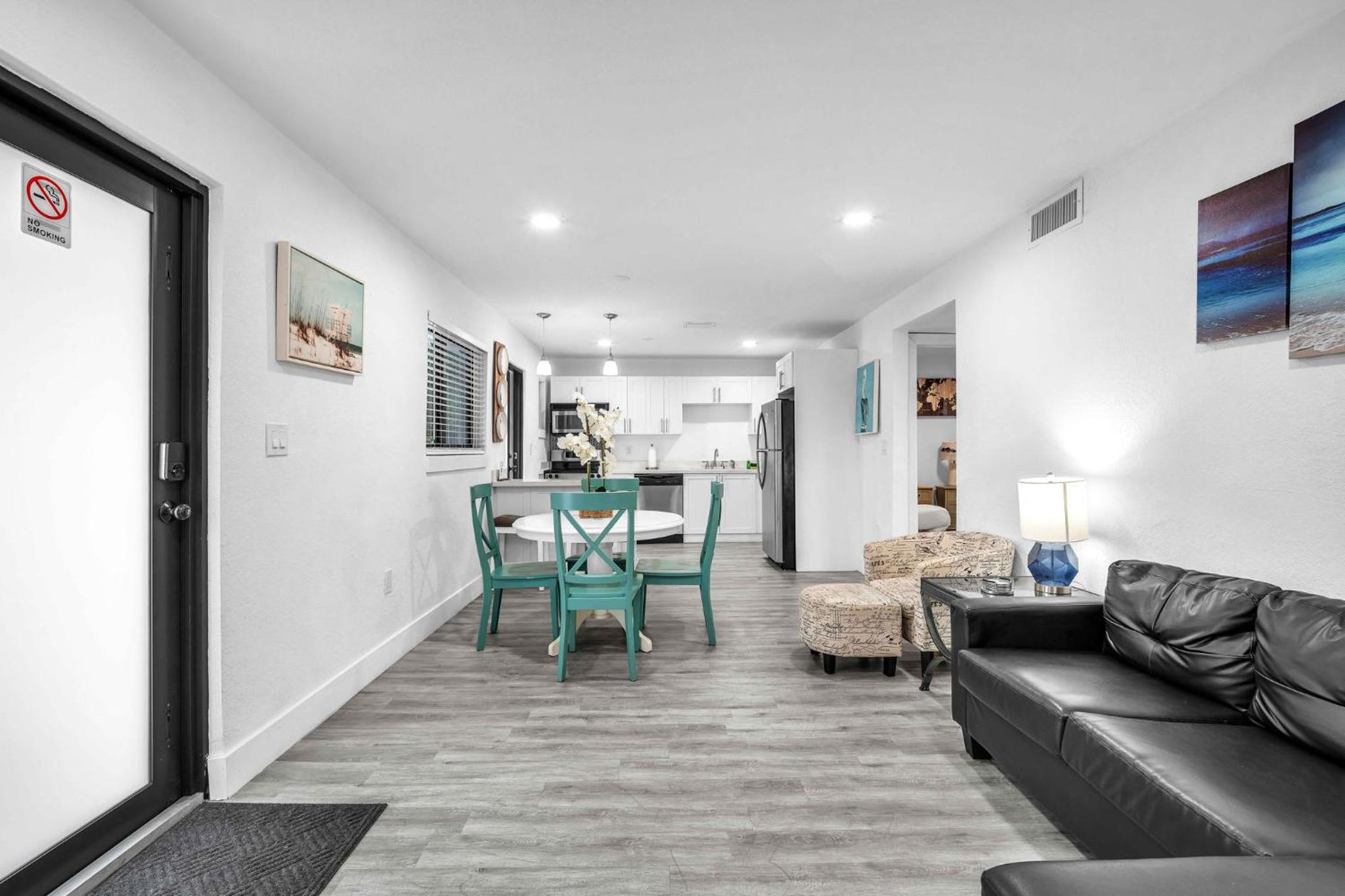 West Brickell APT #1 Free Parking-Family Friendly