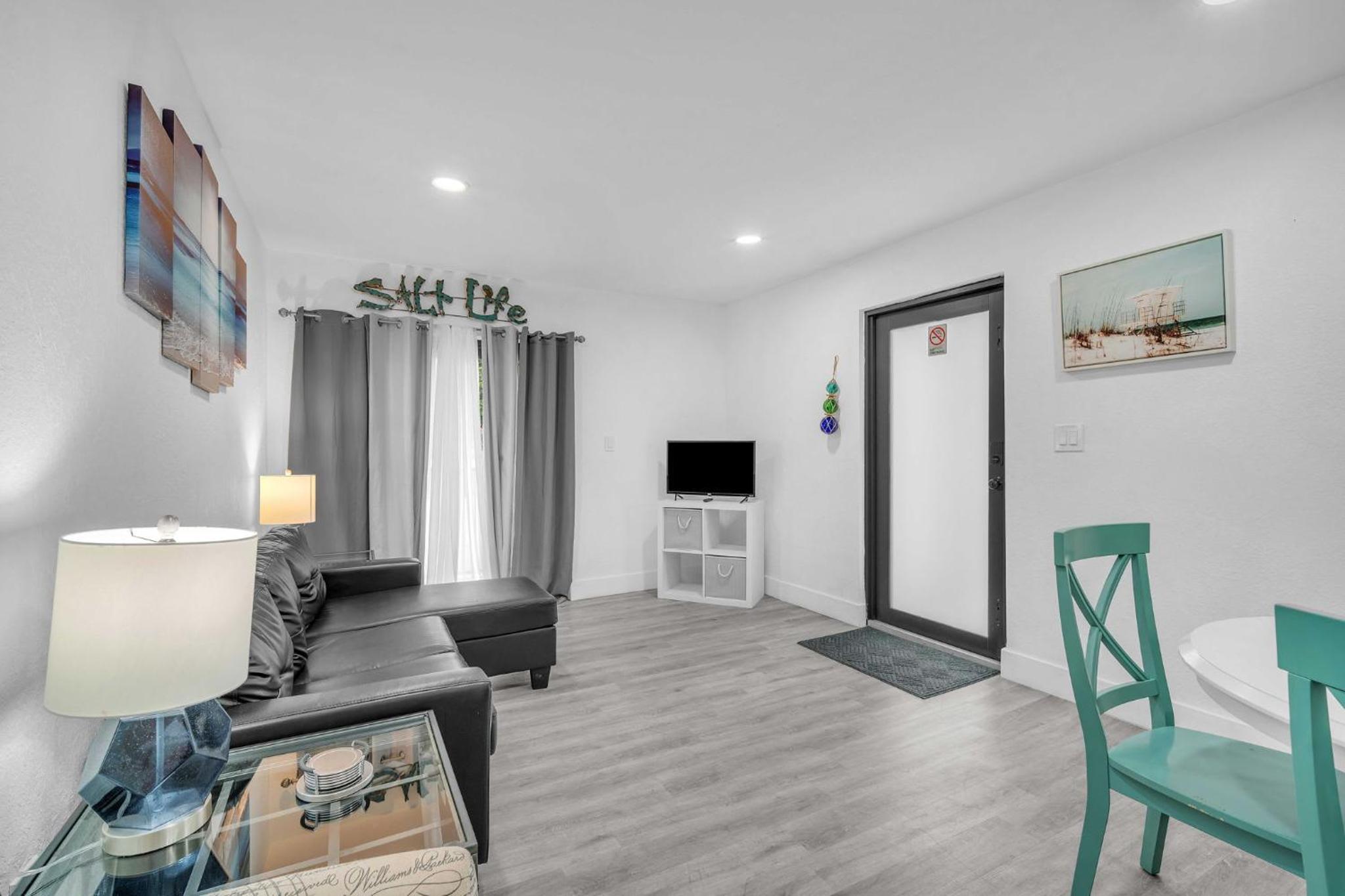 West Brickell APT #1 Free Parking-Family Friendly