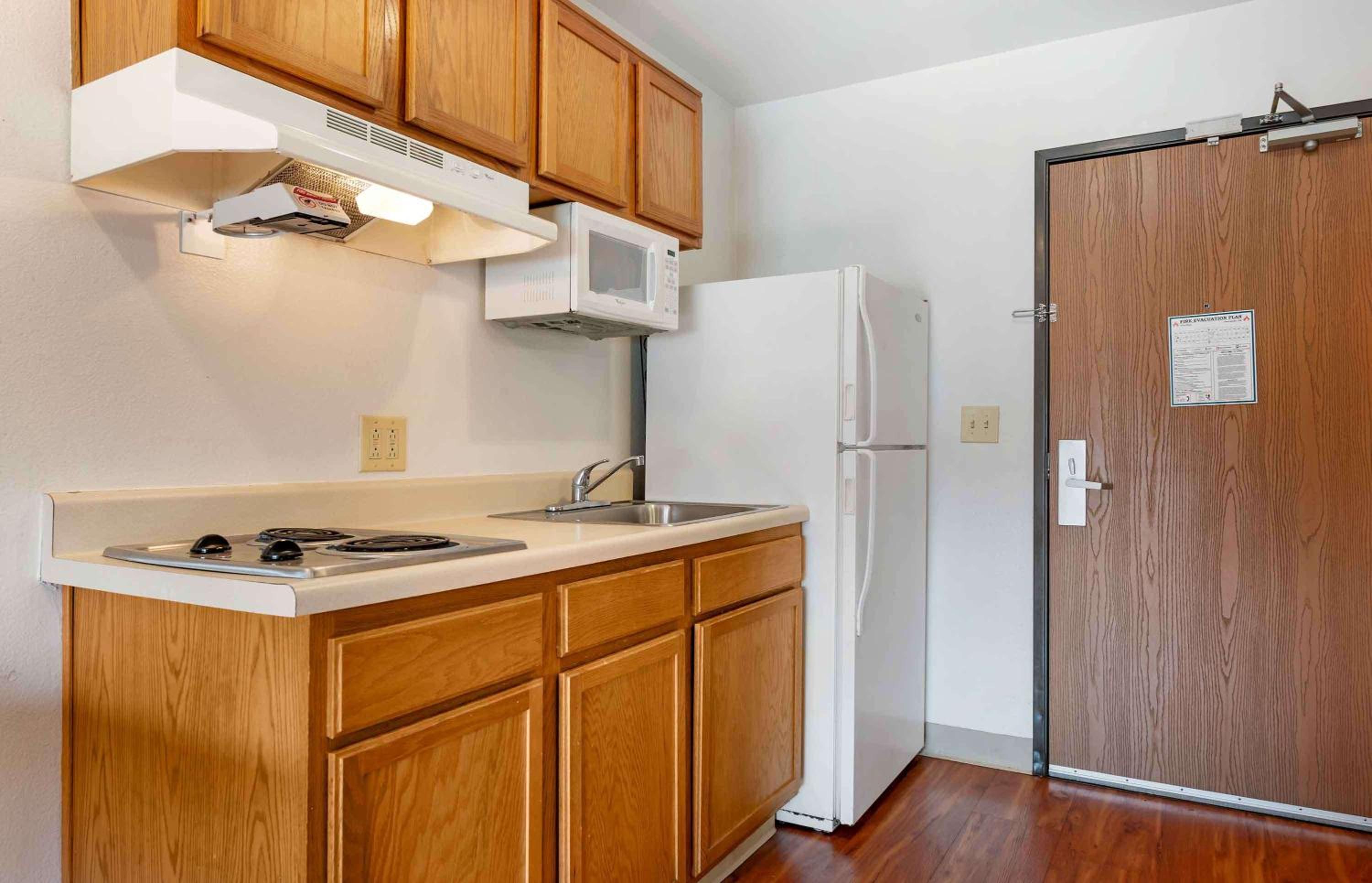 Studio 6 Extended Stay Cincinnati Sharonville OH