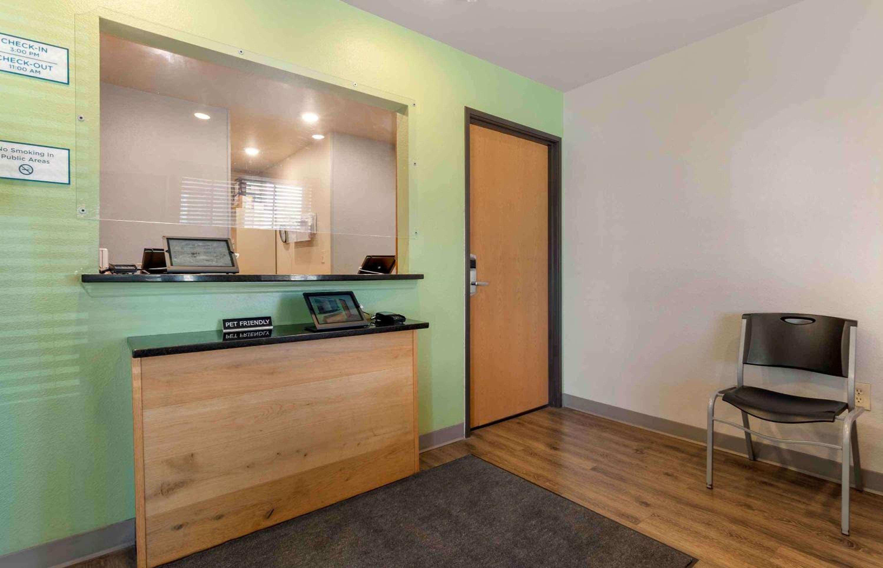 Extended Stay America Select Suites - Kansas City - South - I-49