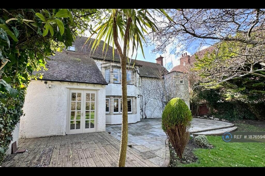 Lytham St Annes Vacations - White House - Property Image 14