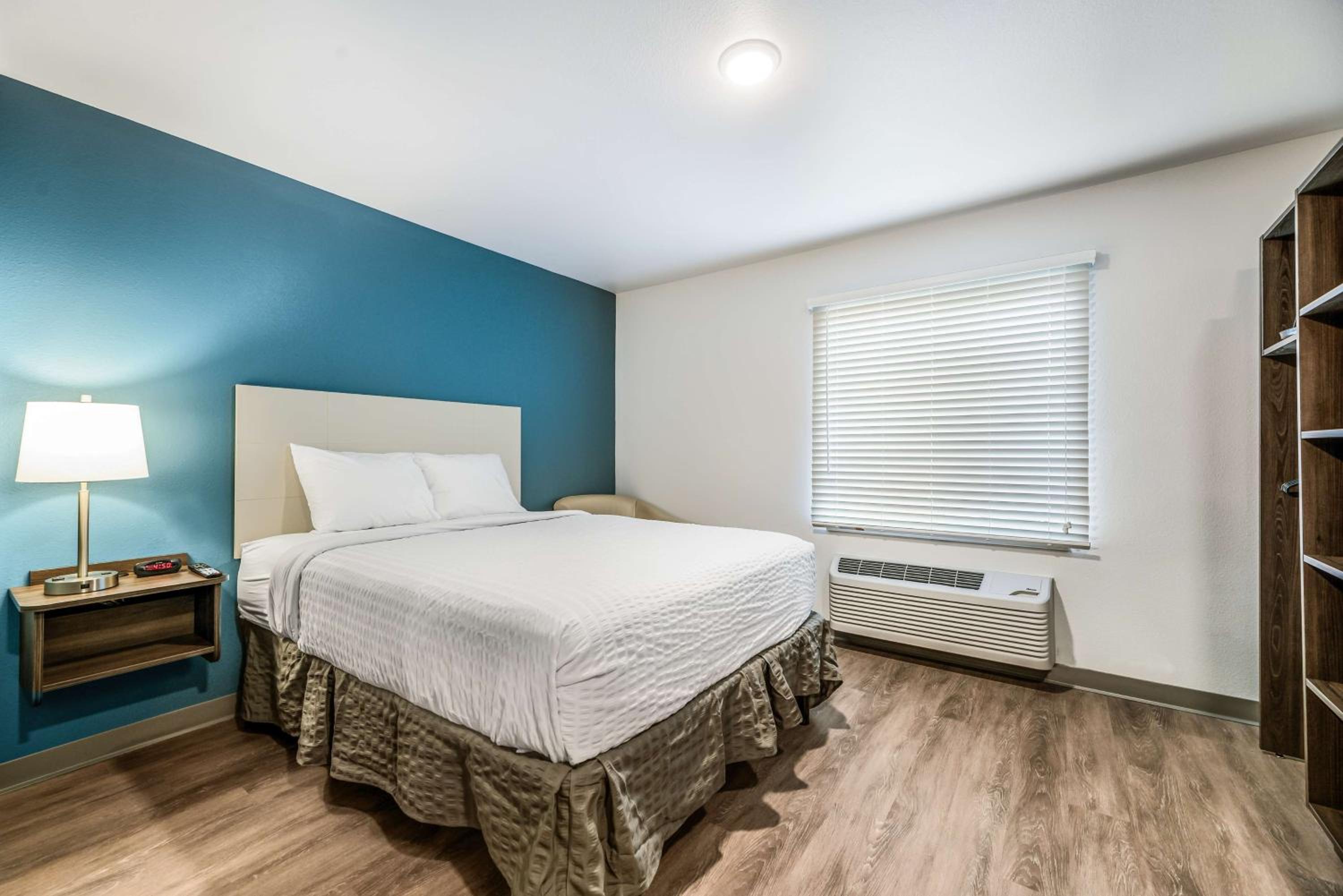 Extended Stay America Select Suites - Orlando - Kissimmee