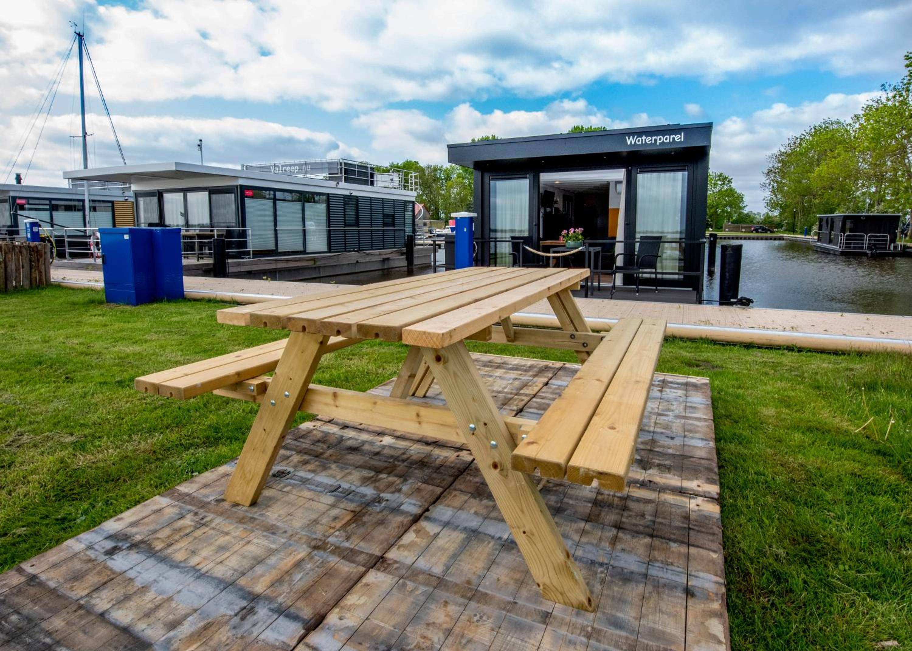 Vakantiewoonboot De Waterparel