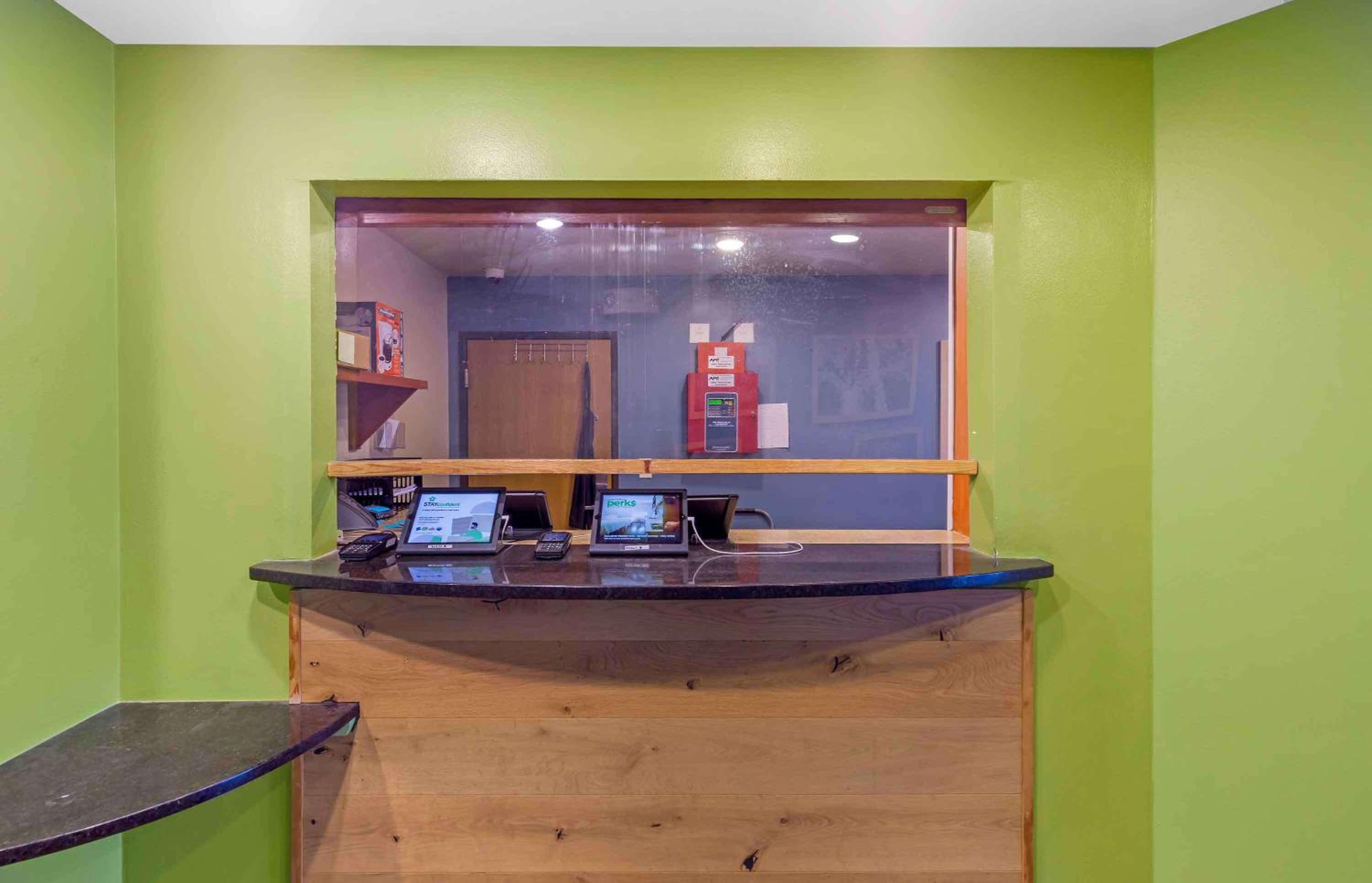 Fayetteville Vacations - Extended Stay America Select Suites - Fayetteville - Fort Bragg - Property Image 26