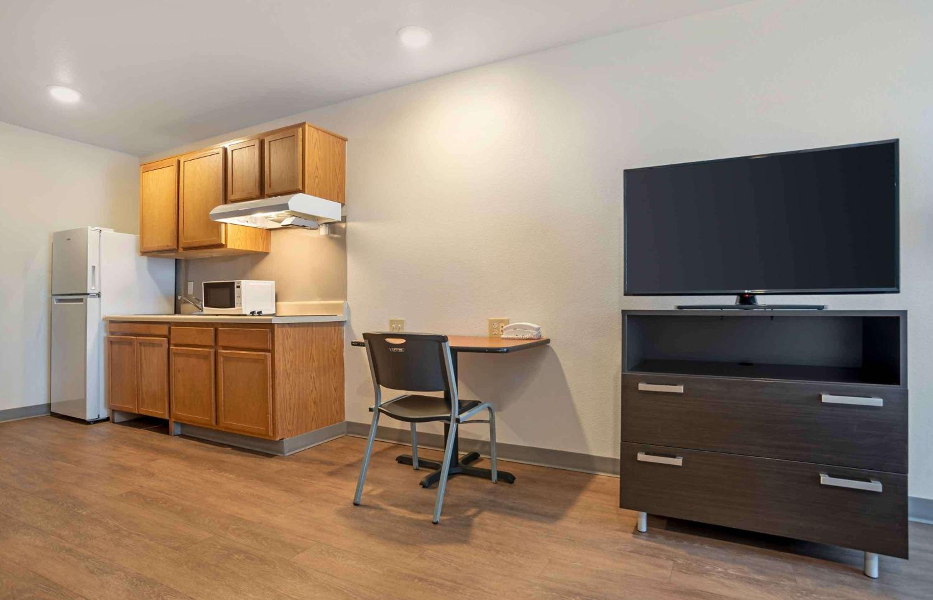 Extended Stay America Select Suites - Panama City - Callaway
