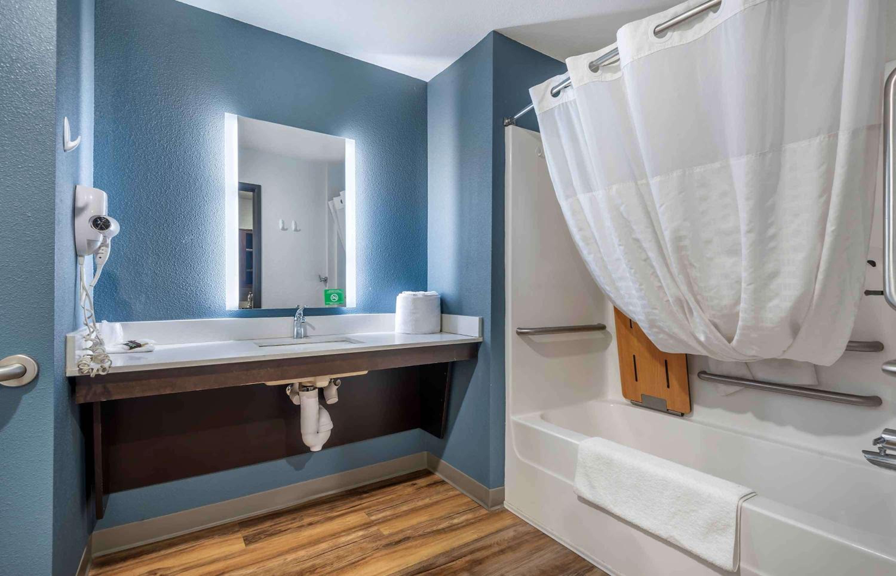 Extended Stay America Suites - Philadelphia - Plymouth Meeting - West - Property Image 1